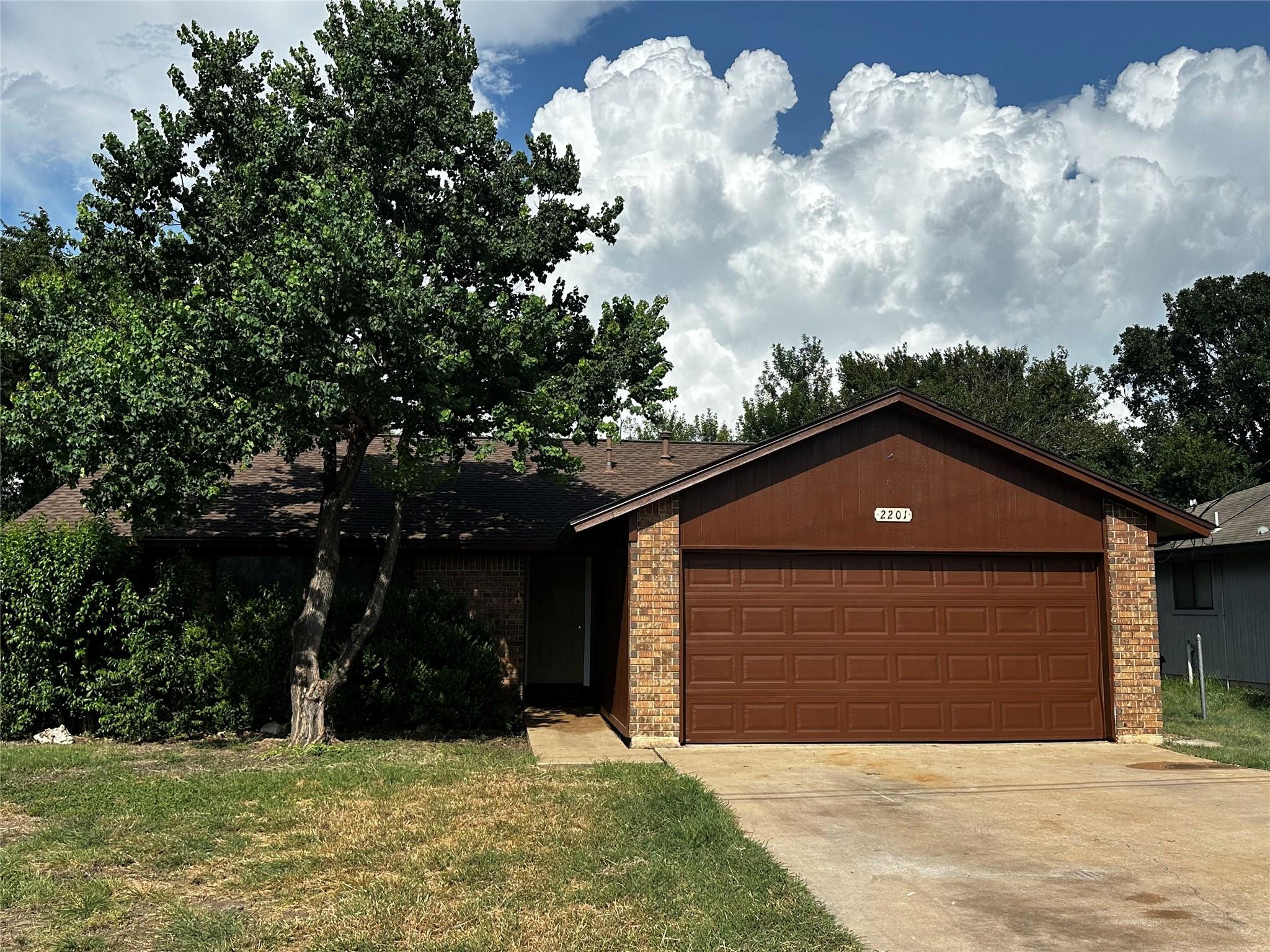 2201 Winchester Dr, Georgetown, TX 78626