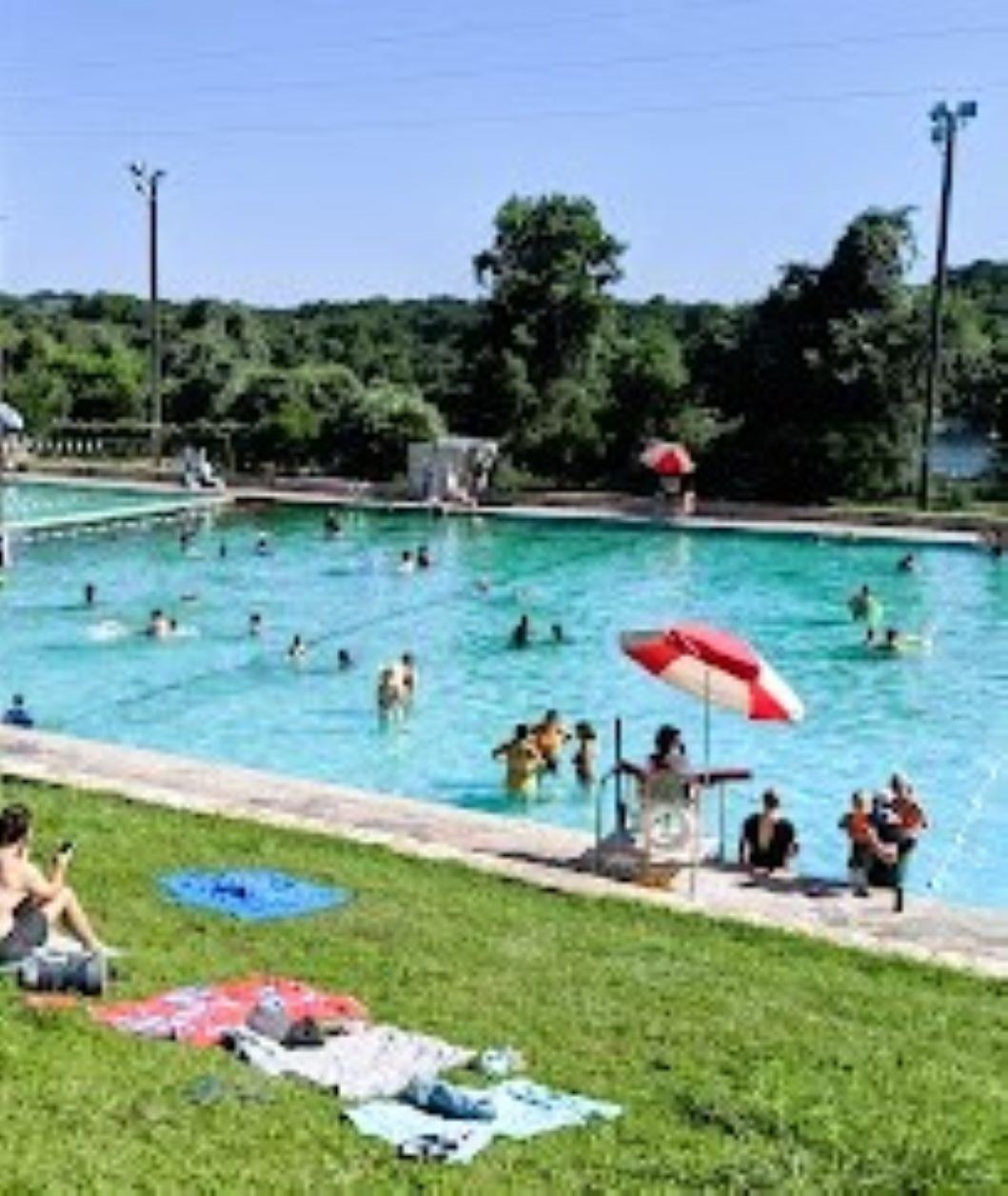 1914 W 38th St, Austin, TX 78731