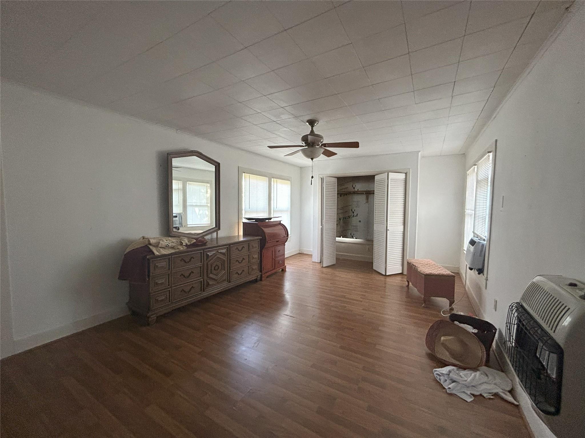 110 S Porter St, Lampasas, TX 76550