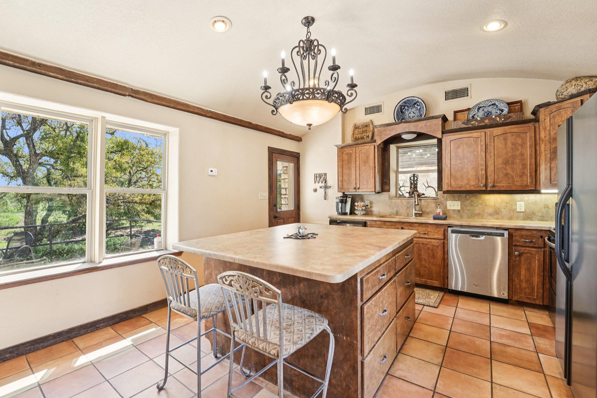 190 Private Road 3011, Lampasas, TX 76550