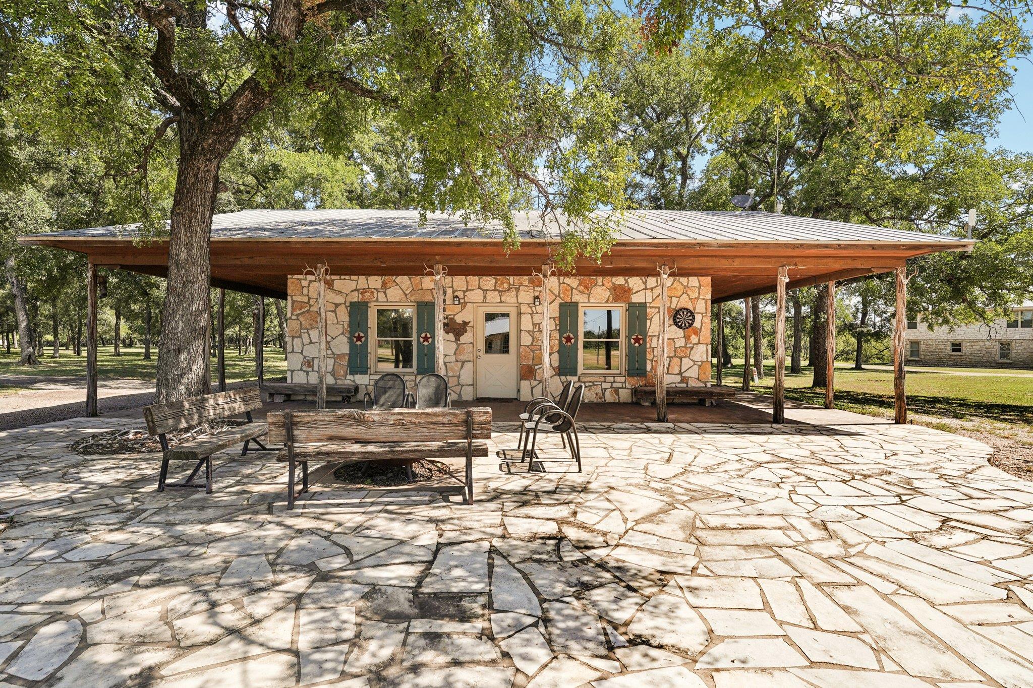 190 Private Road 3011, Lampasas, TX 76550