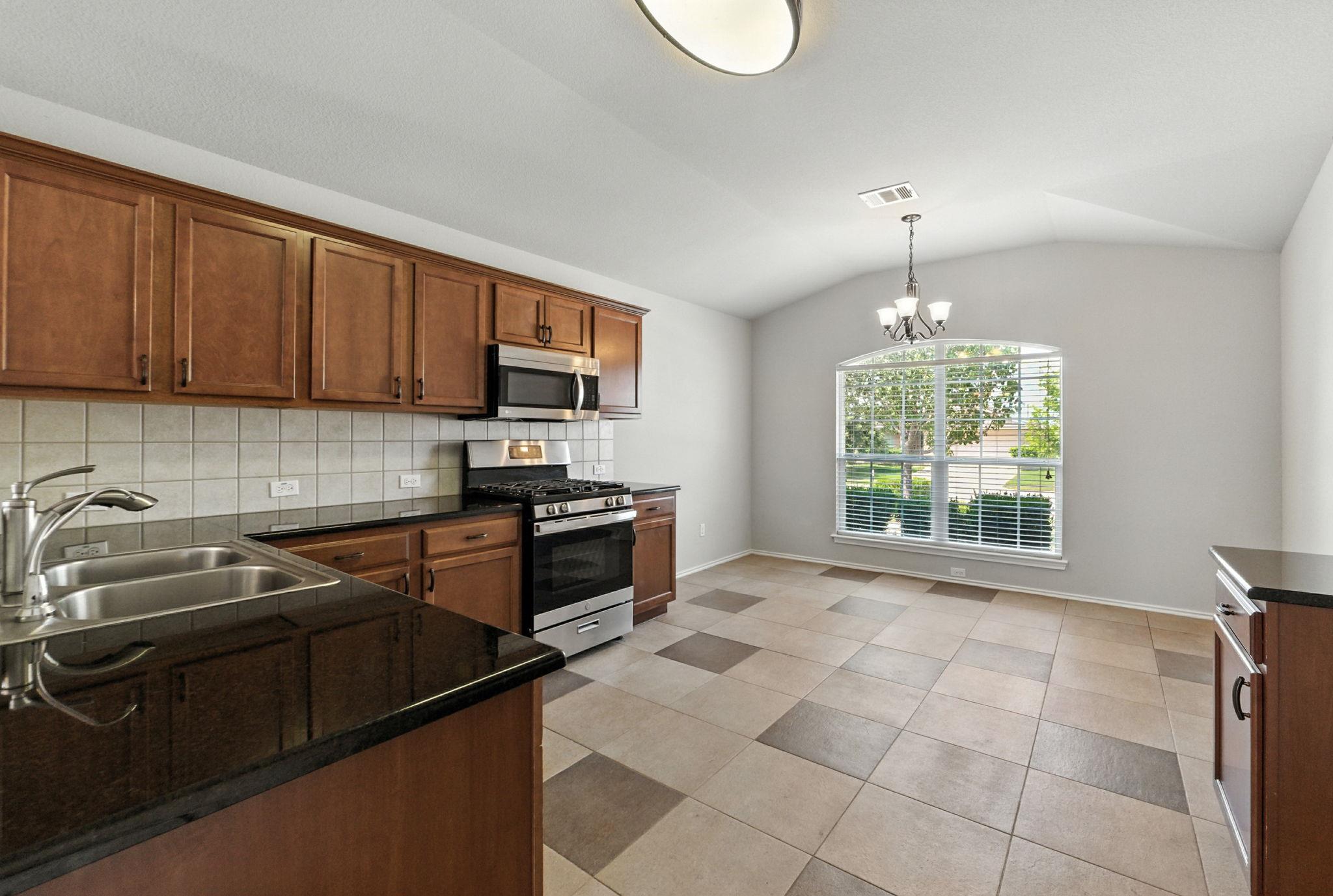 2840 Hearthsong Loop, Round Rock, TX 78665