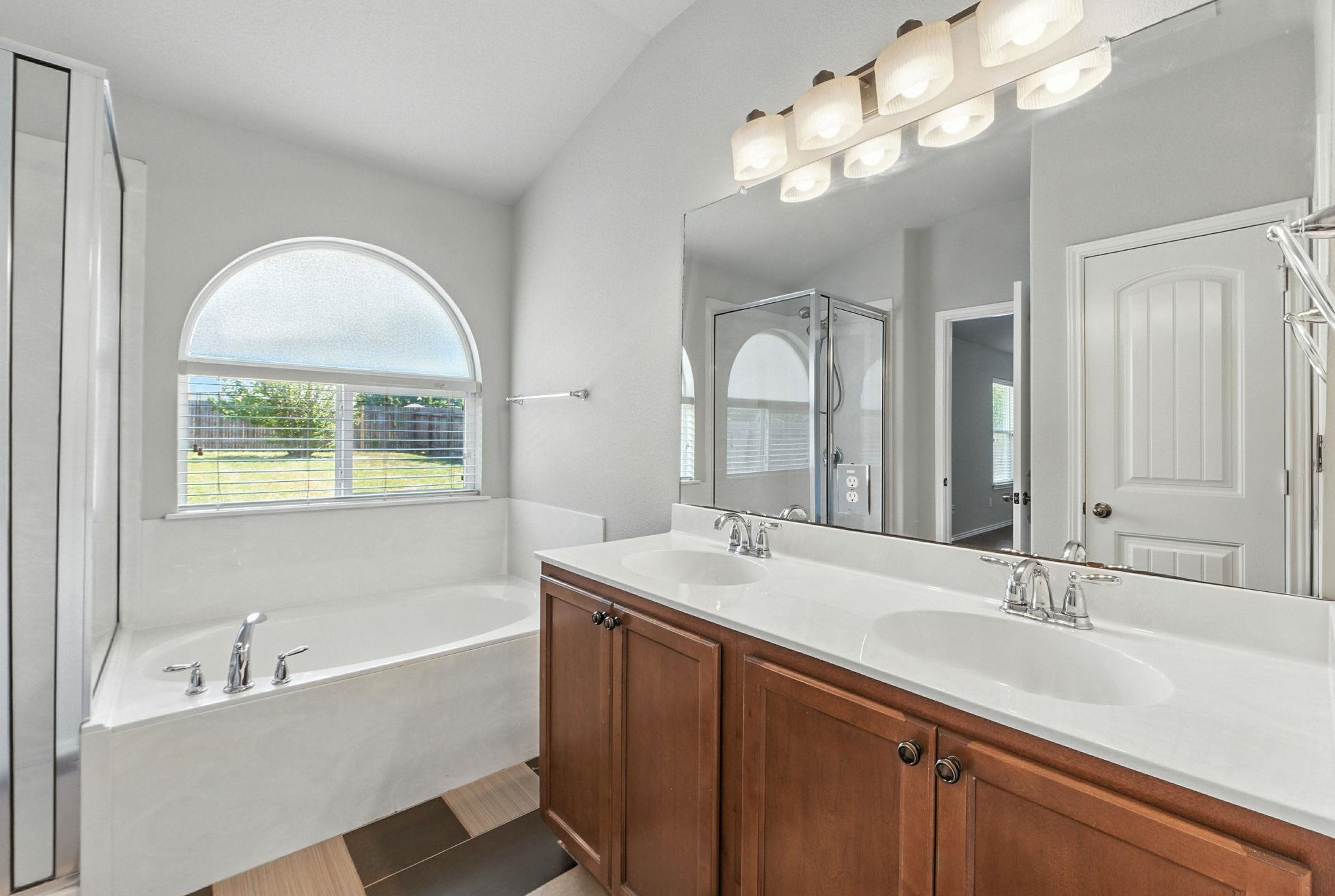 2840 Hearthsong Loop, Round Rock, TX 78665