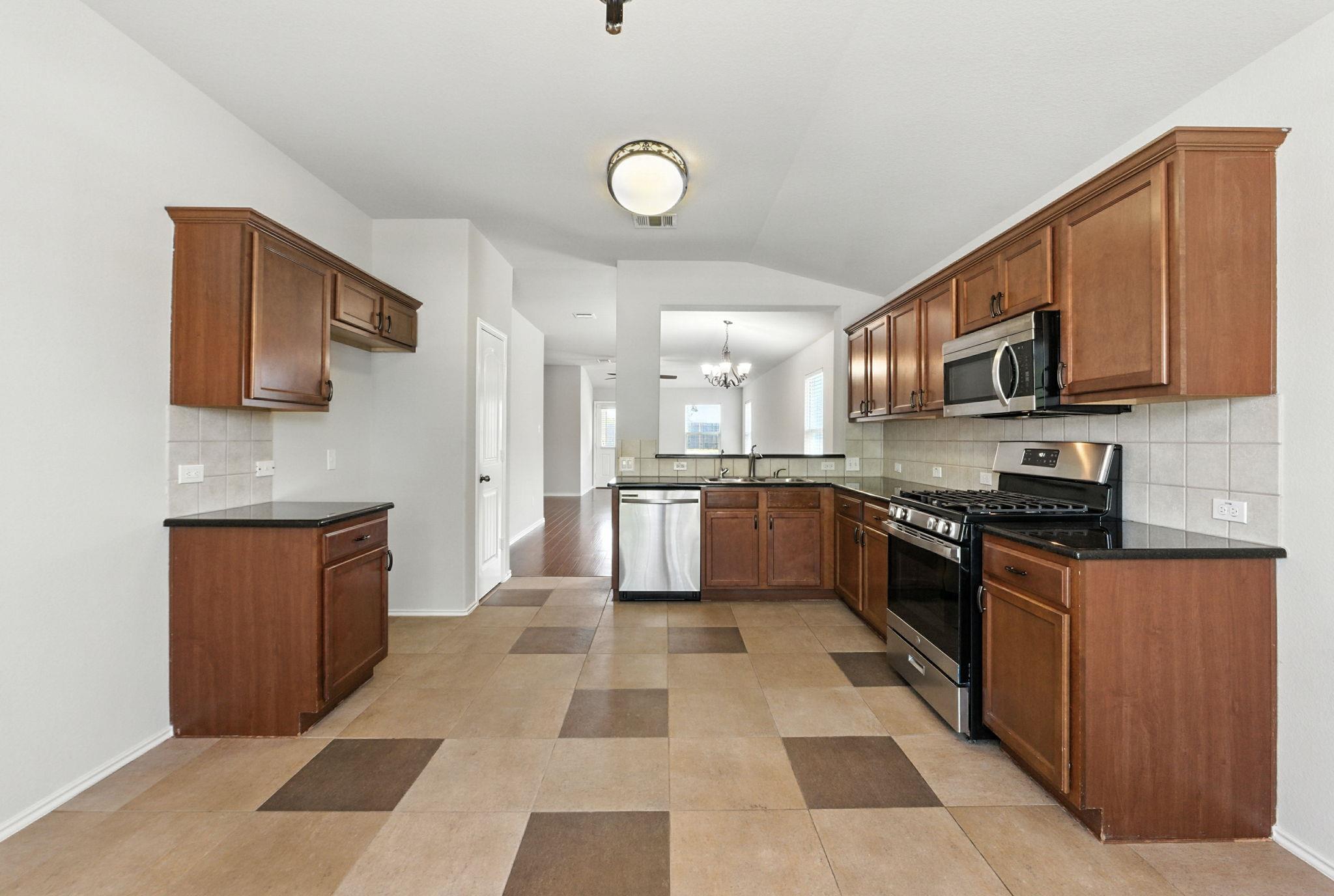 2840 Hearthsong Loop, Round Rock, TX 78665