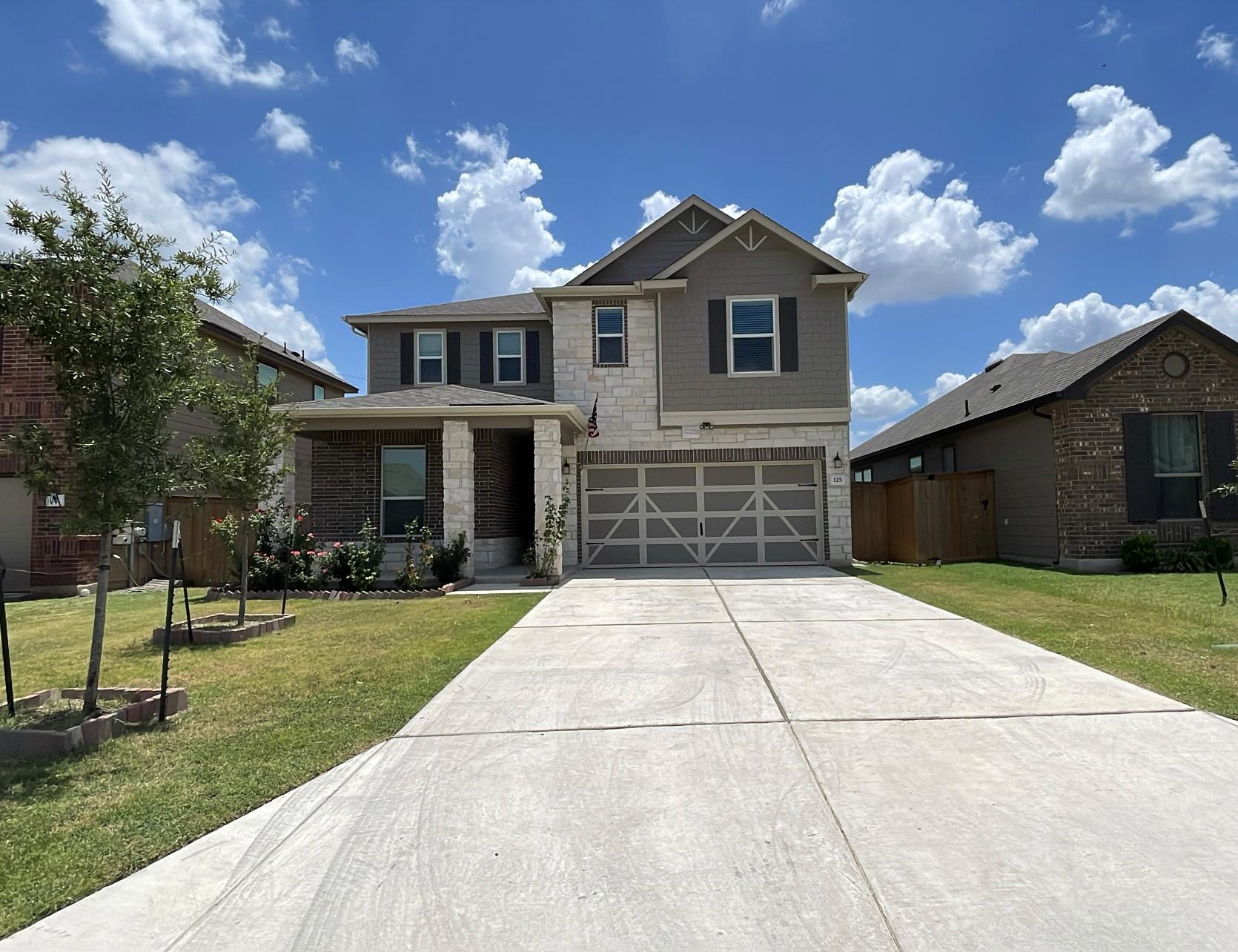 125 Bronco Billy Dr, Jarrell, TX 76537
