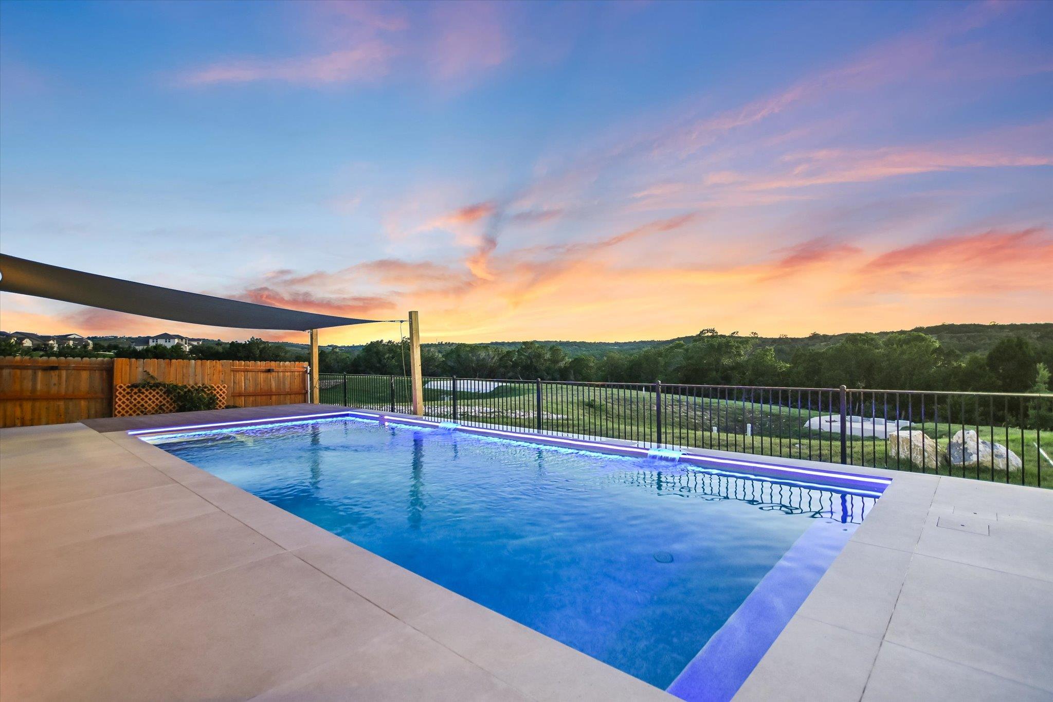 5608 Cimarron Ridge Ln, Austin, TX 78738