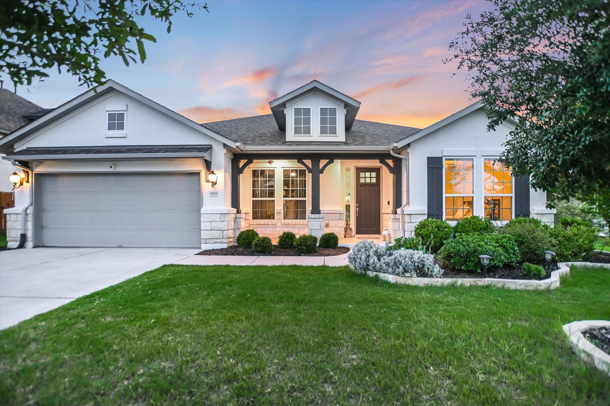 5608 Cimarron Ridge Ln, Austin, TX 78738