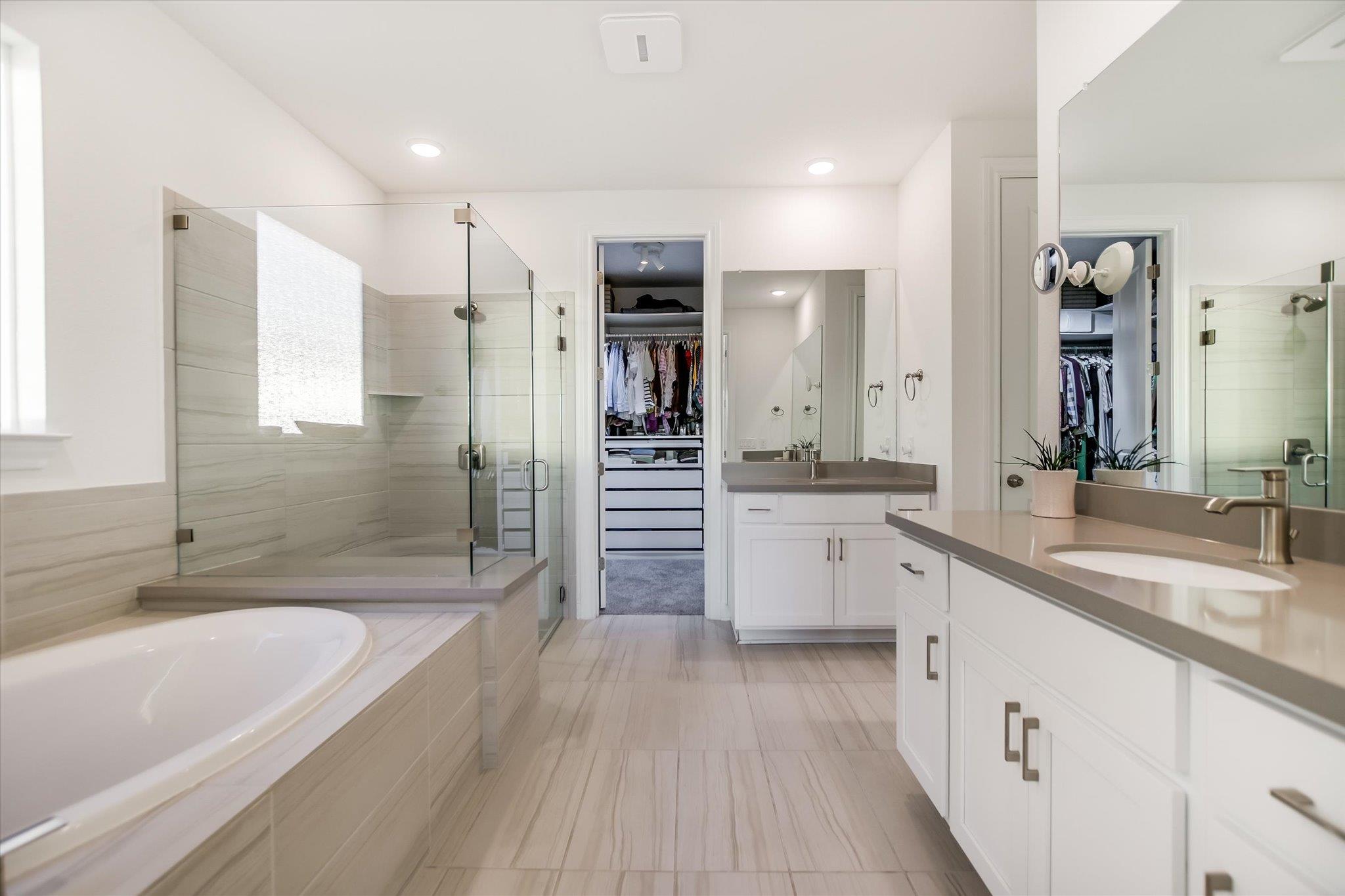 5608 Cimarron Ridge Ln, Austin, TX 78738
