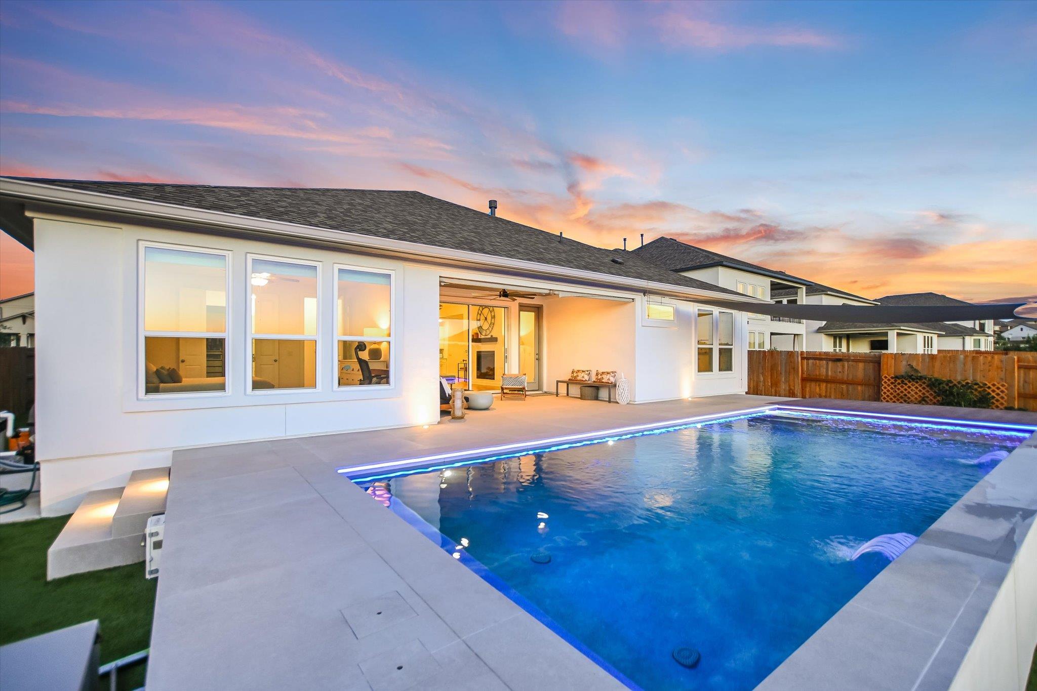 5608 Cimarron Ridge Ln, Austin, TX 78738