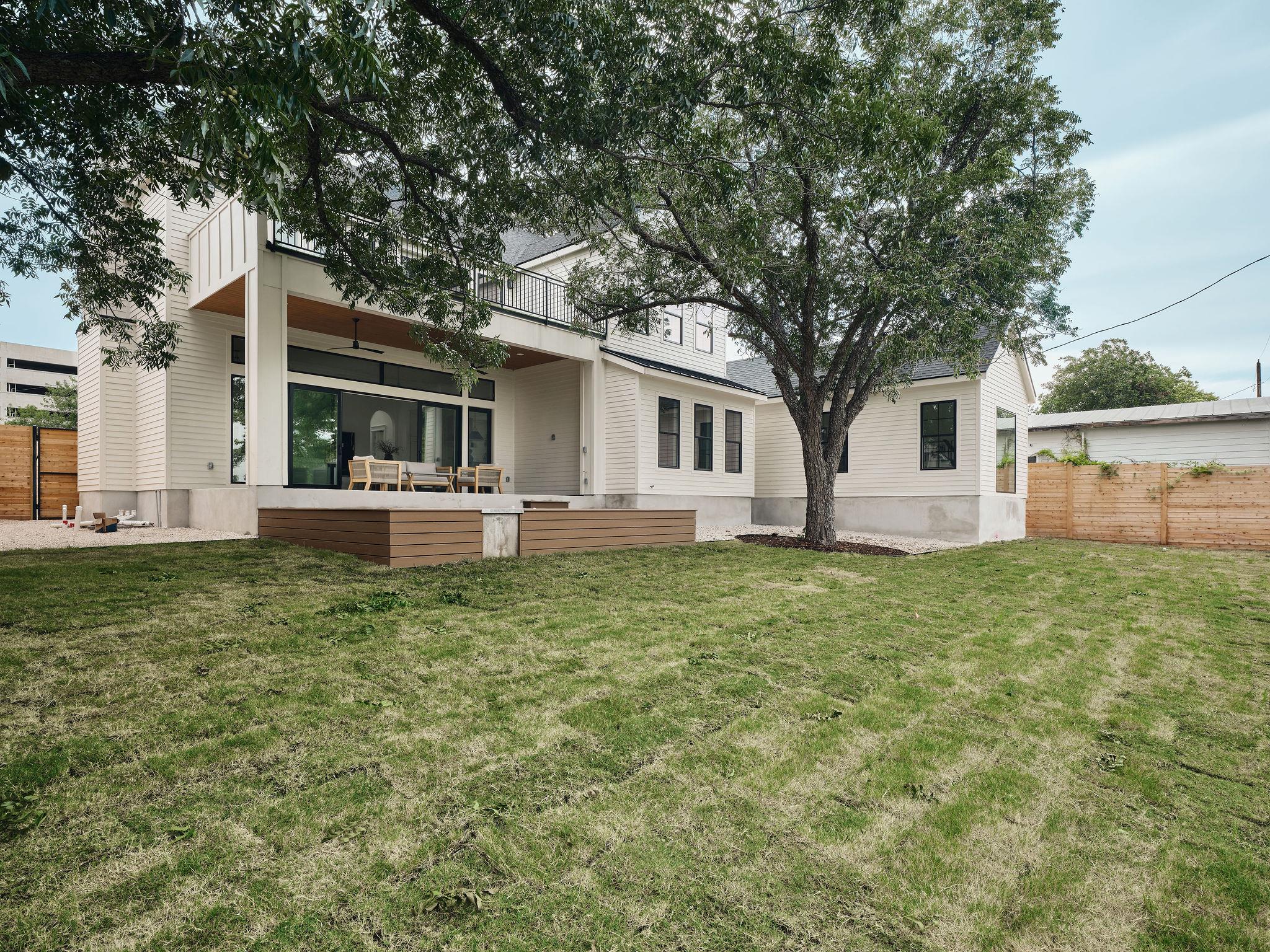 5702-2 Penick Dr, Austin, TX 78741