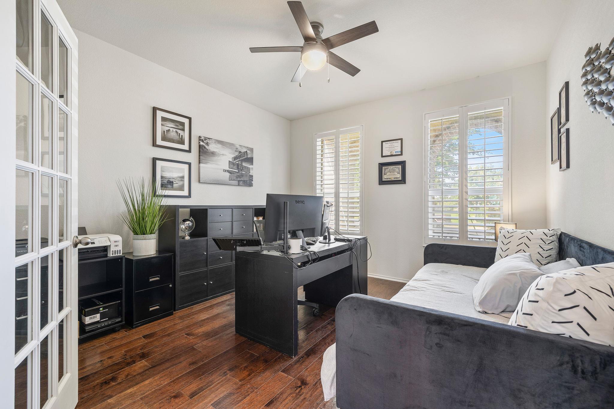 31431 Kingsway Rd, Georgetown, TX 78628