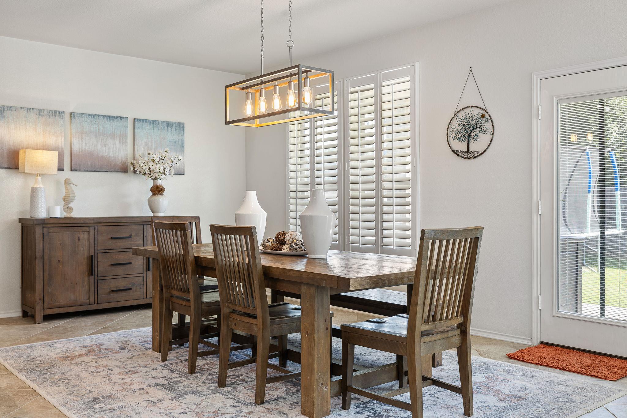 31431 Kingsway Rd, Georgetown, TX 78628
