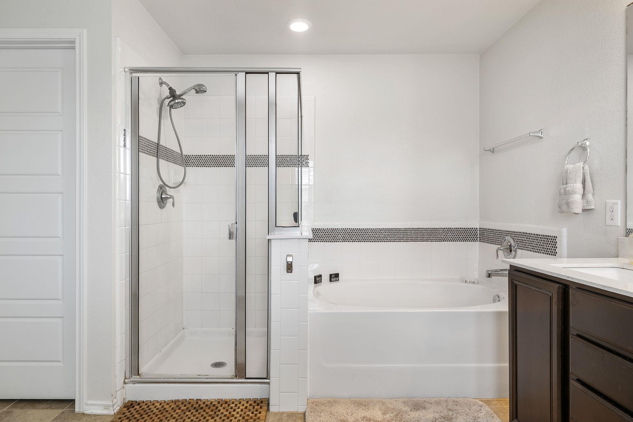 31431 Kingsway Rd, Georgetown, TX 78628