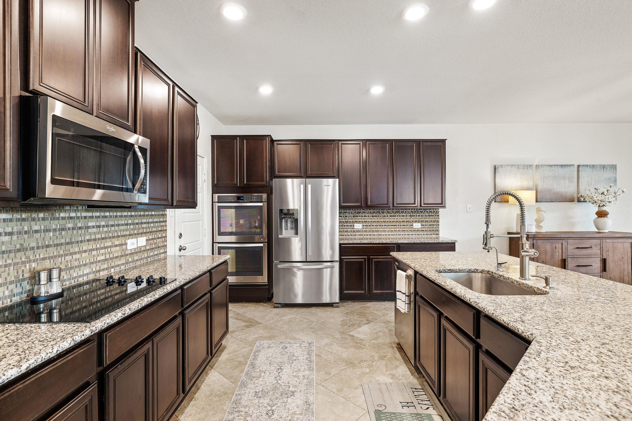31431 Kingsway Rd, Georgetown, TX 78628
