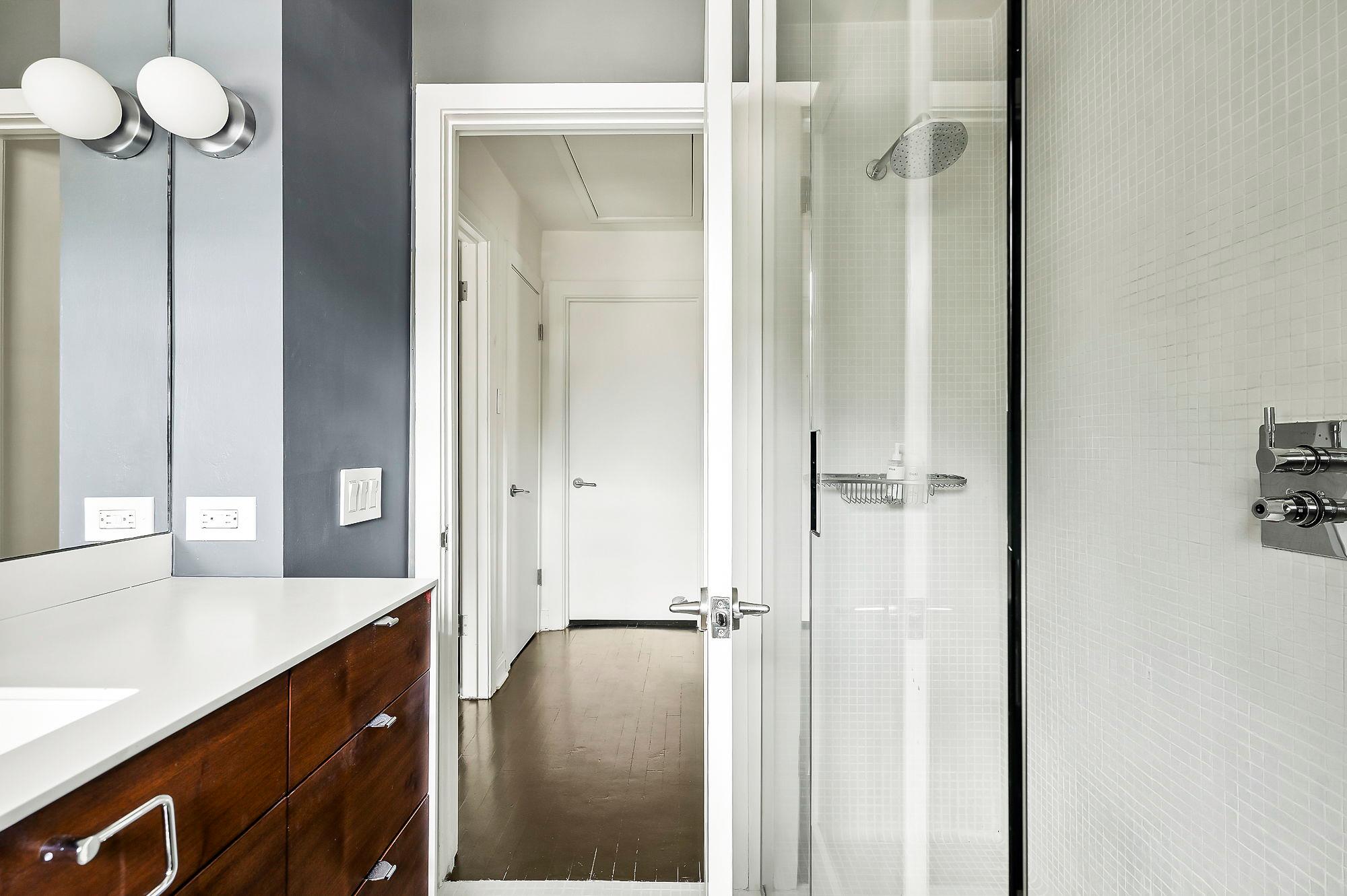 1001 Daniel Dr, Austin, TX 78704