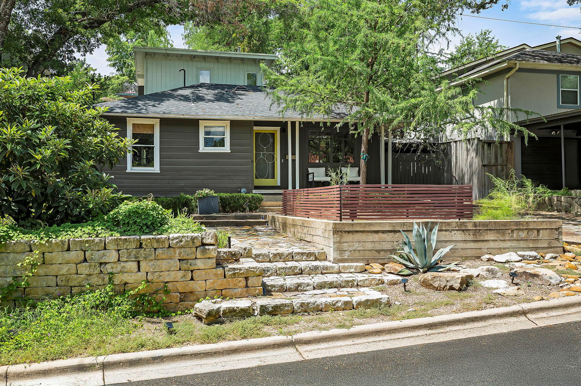 1001 Daniel Dr, Austin, TX 78704