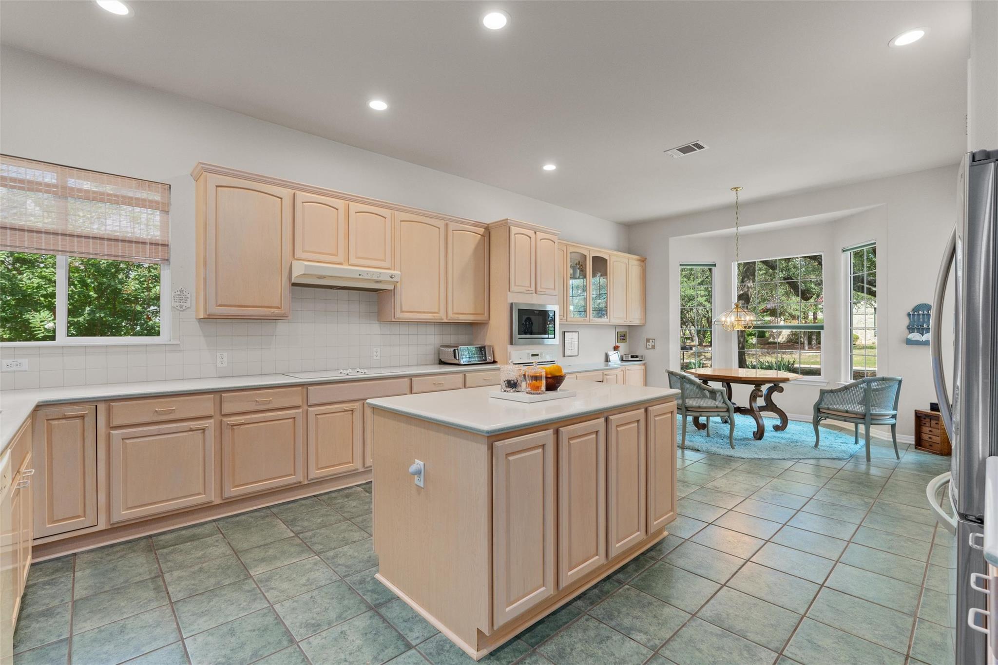 125 Old Chisholm Trl, Georgetown, TX 78633
