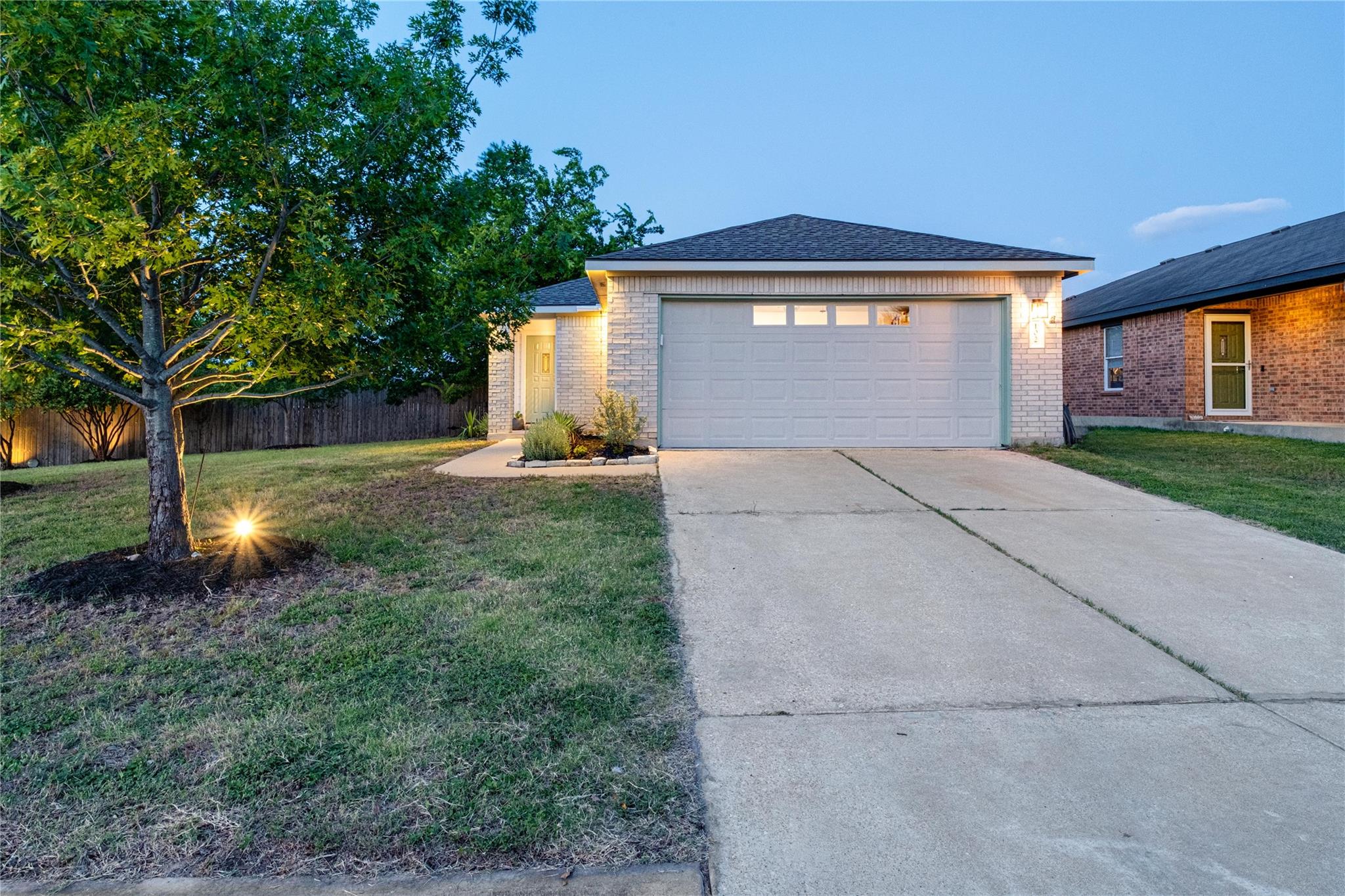 102 Woodley Rd, Leander, TX 78641