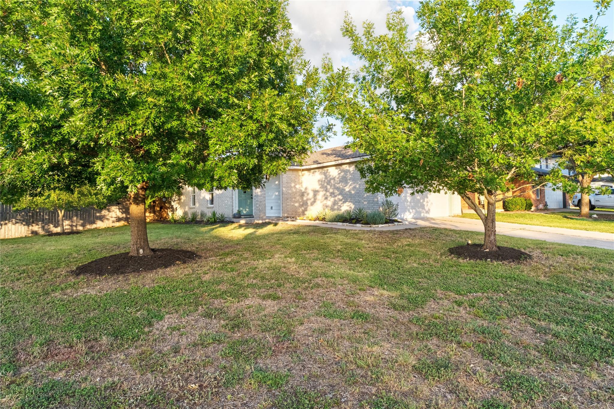 102 Woodley Rd, Leander, TX 78641