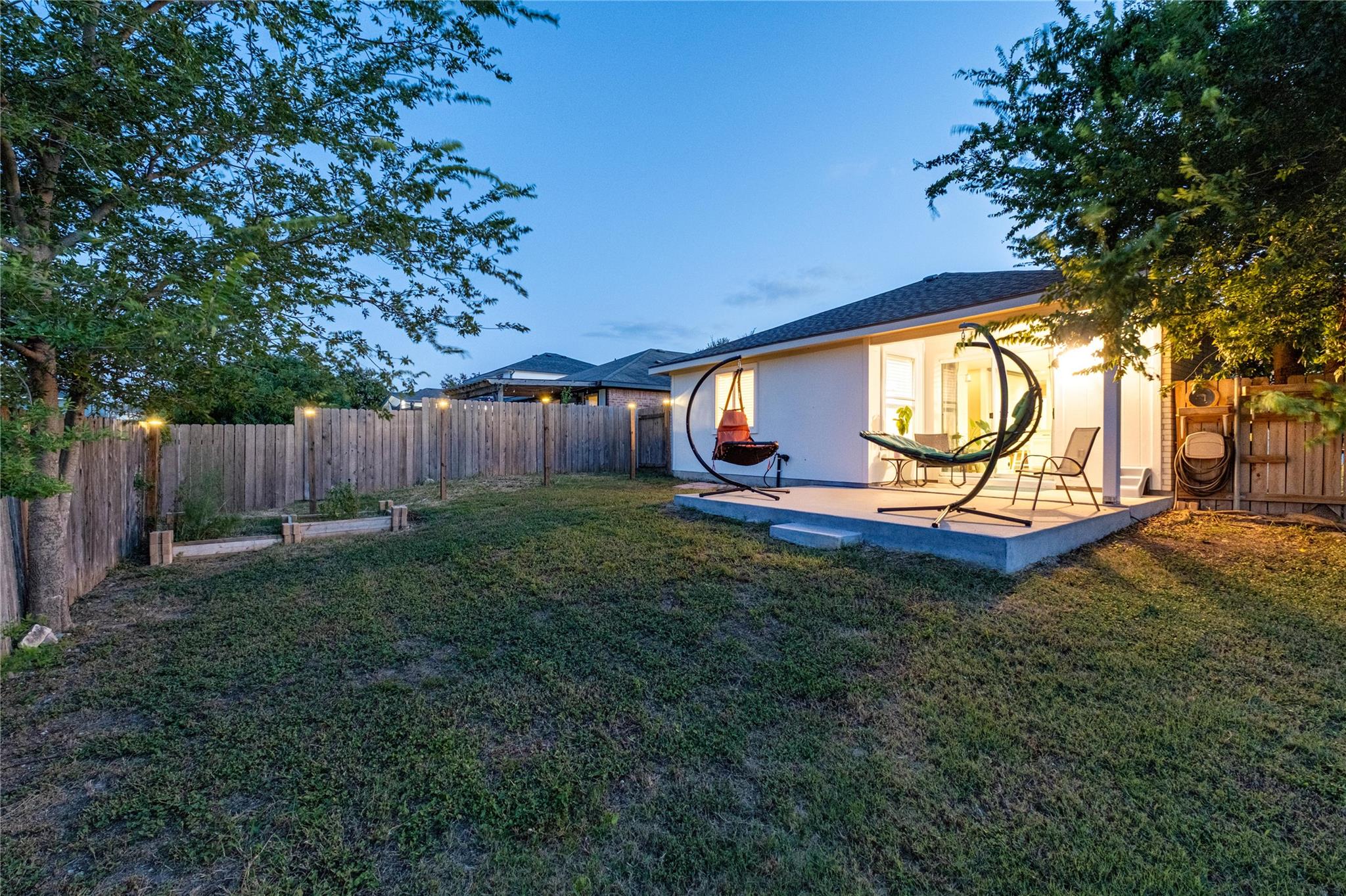 102 Woodley Rd, Leander, TX 78641