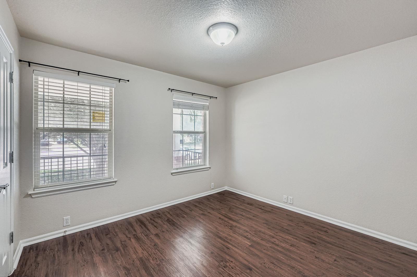 142 Sassafras Cv, Kyle, TX 78640