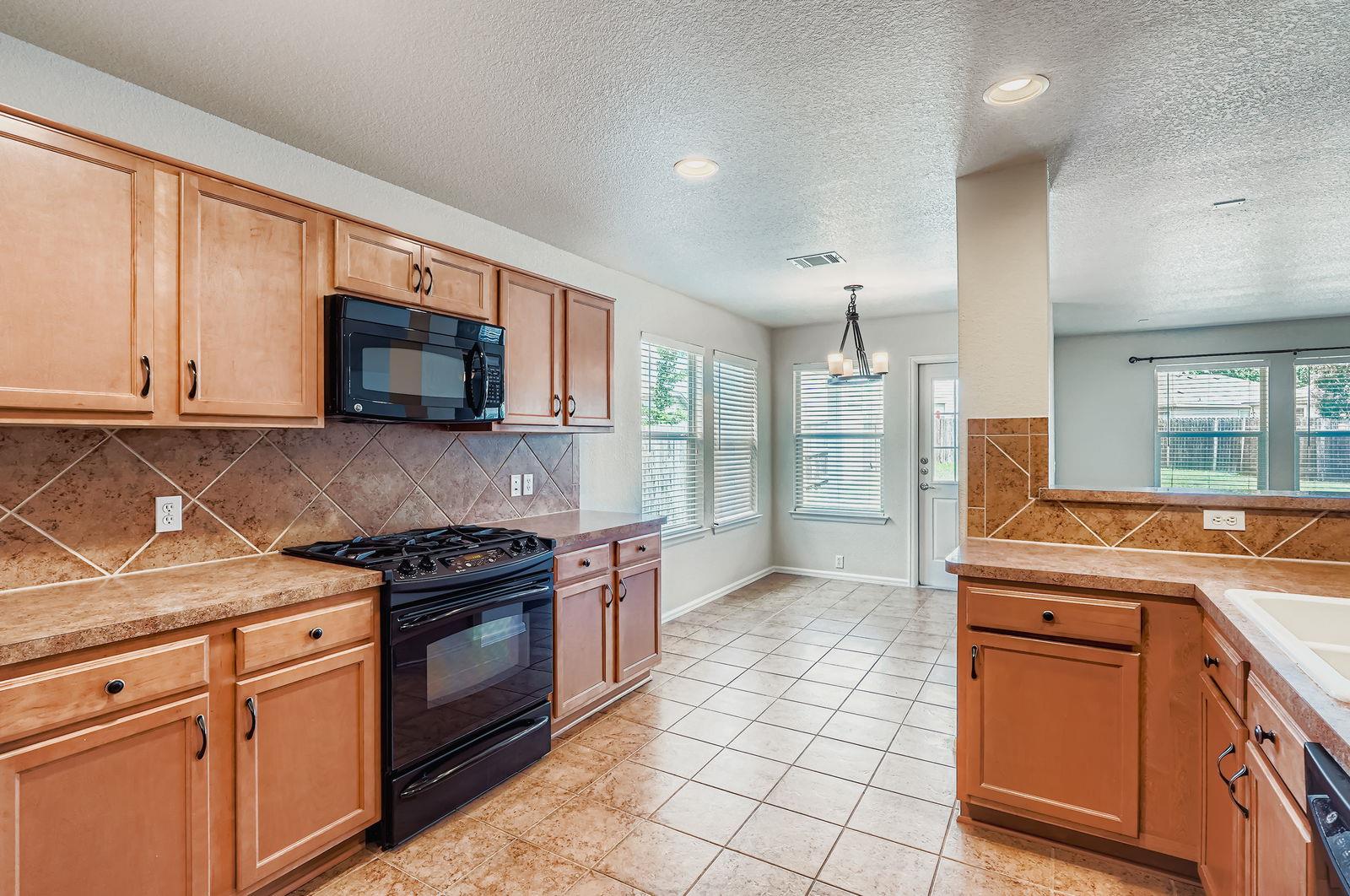 142 Sassafras Cv, Kyle, TX 78640