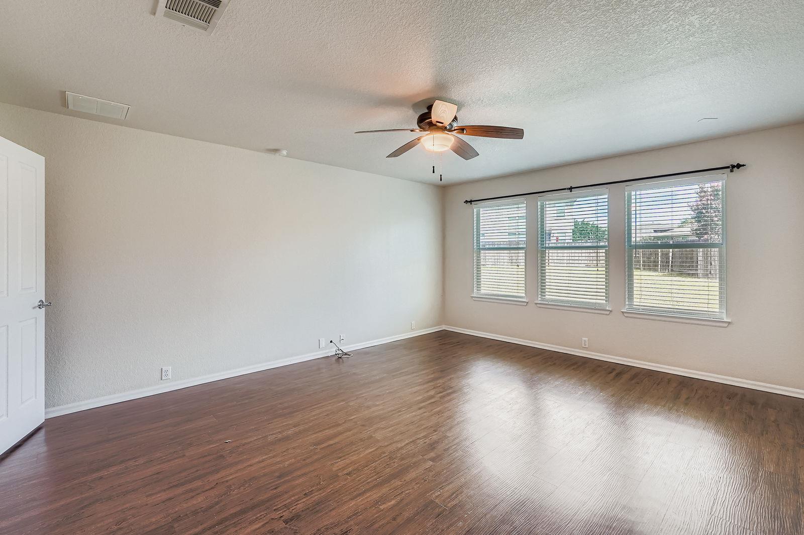 142 Sassafras Cv, Kyle, TX 78640