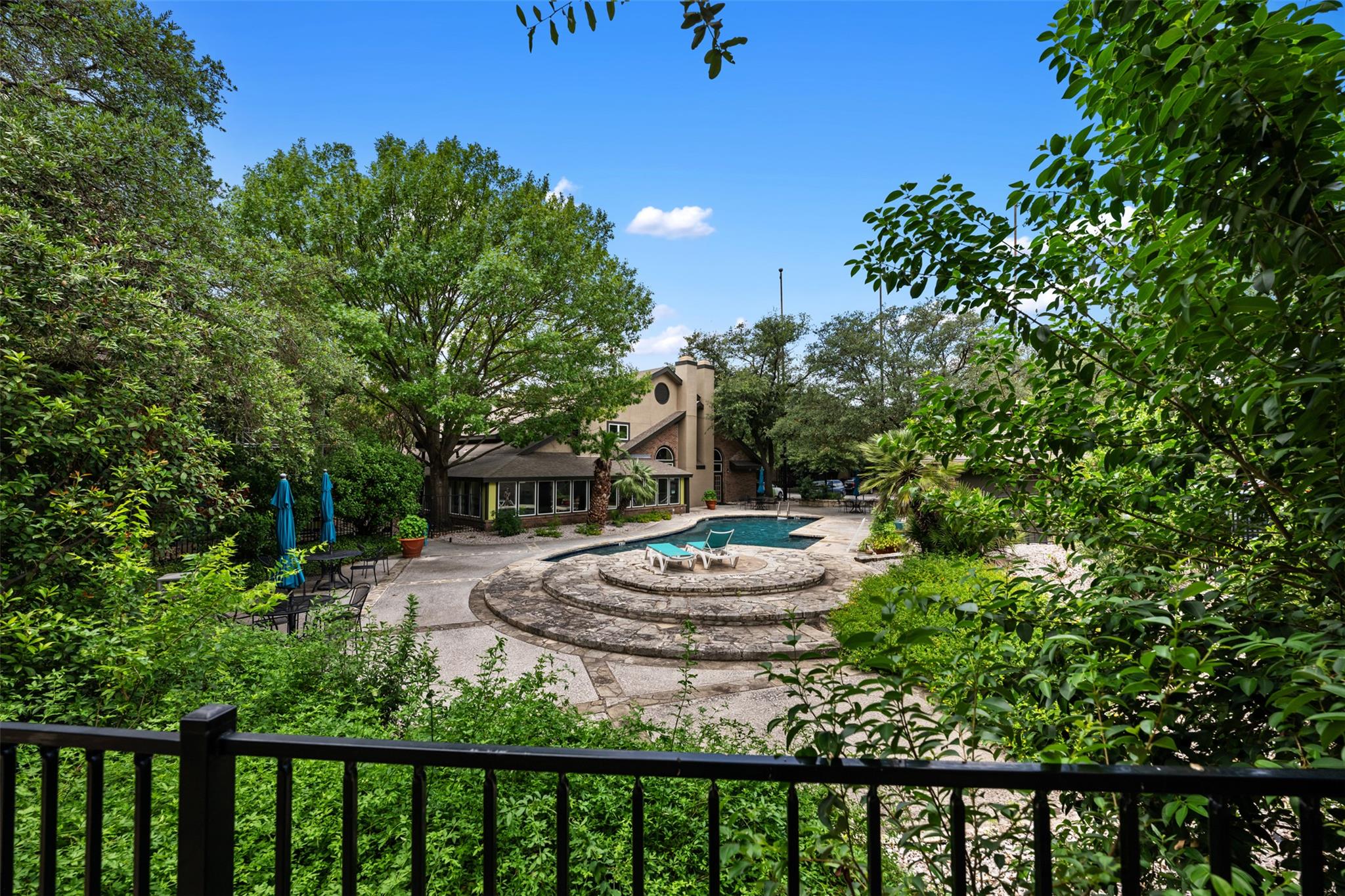 7685 Northcross Dr # 806, Austin, TX 78757