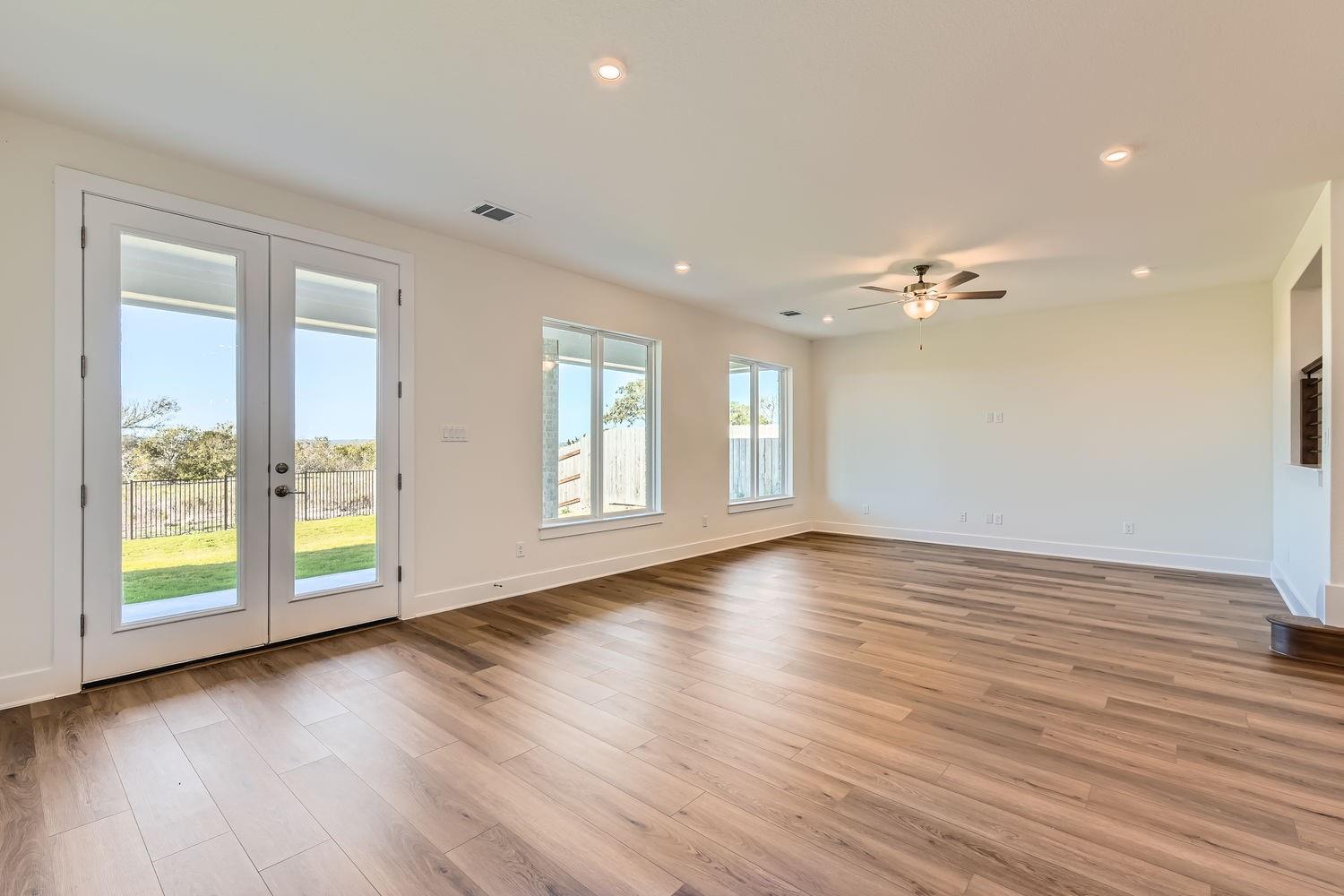 4522 Royal Oak Blvd, San Marcos, TX 78666