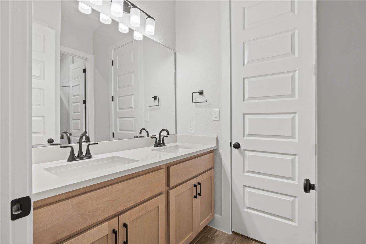 123 Seaside Sparrow Way, Kyle, TX 78640