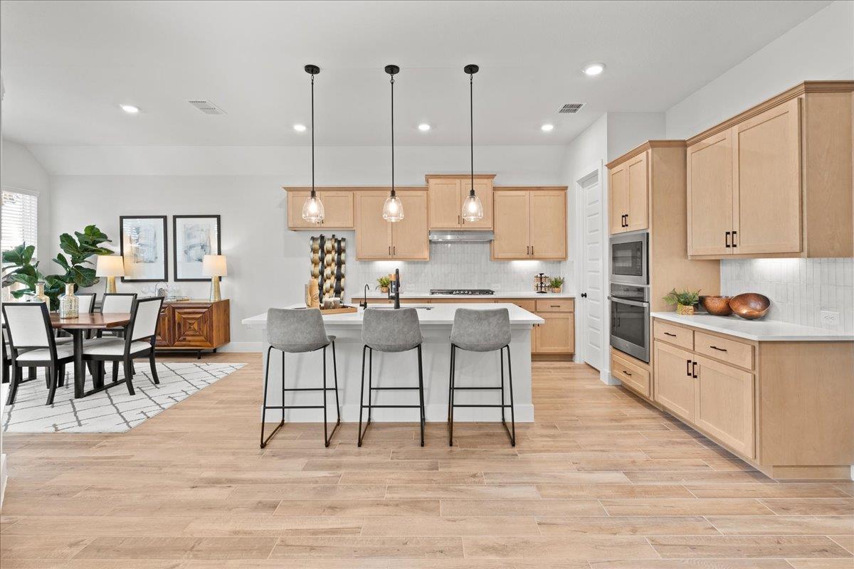 123 Seaside Sparrow Way, Kyle, TX 78640