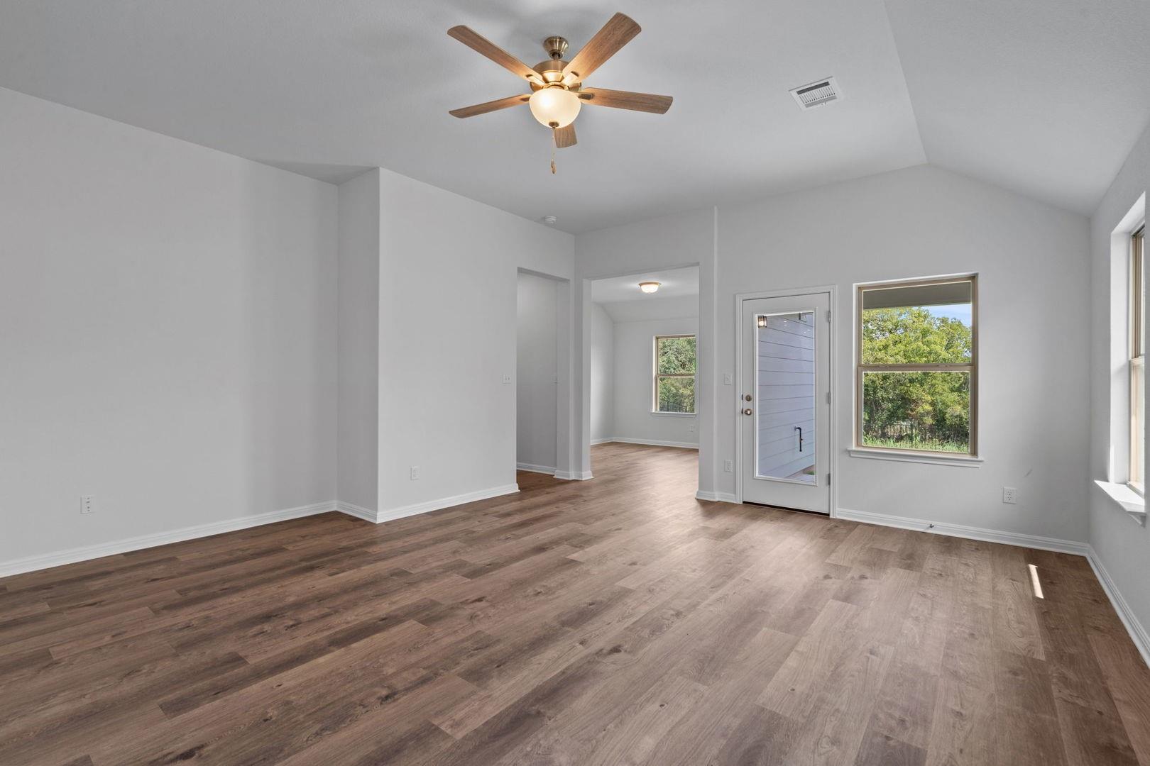 4527 Royal Oak Blvd, San Marcos, TX 78666