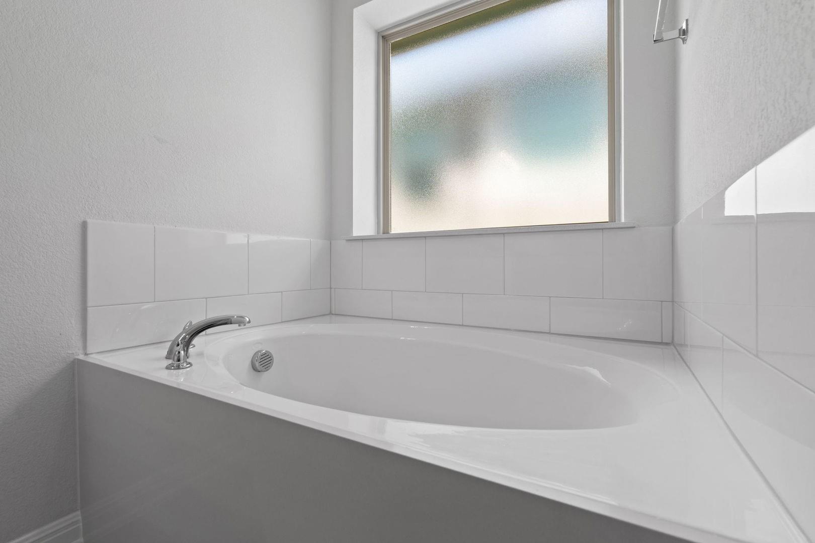 4527 Royal Oak Blvd, San Marcos, TX 78666