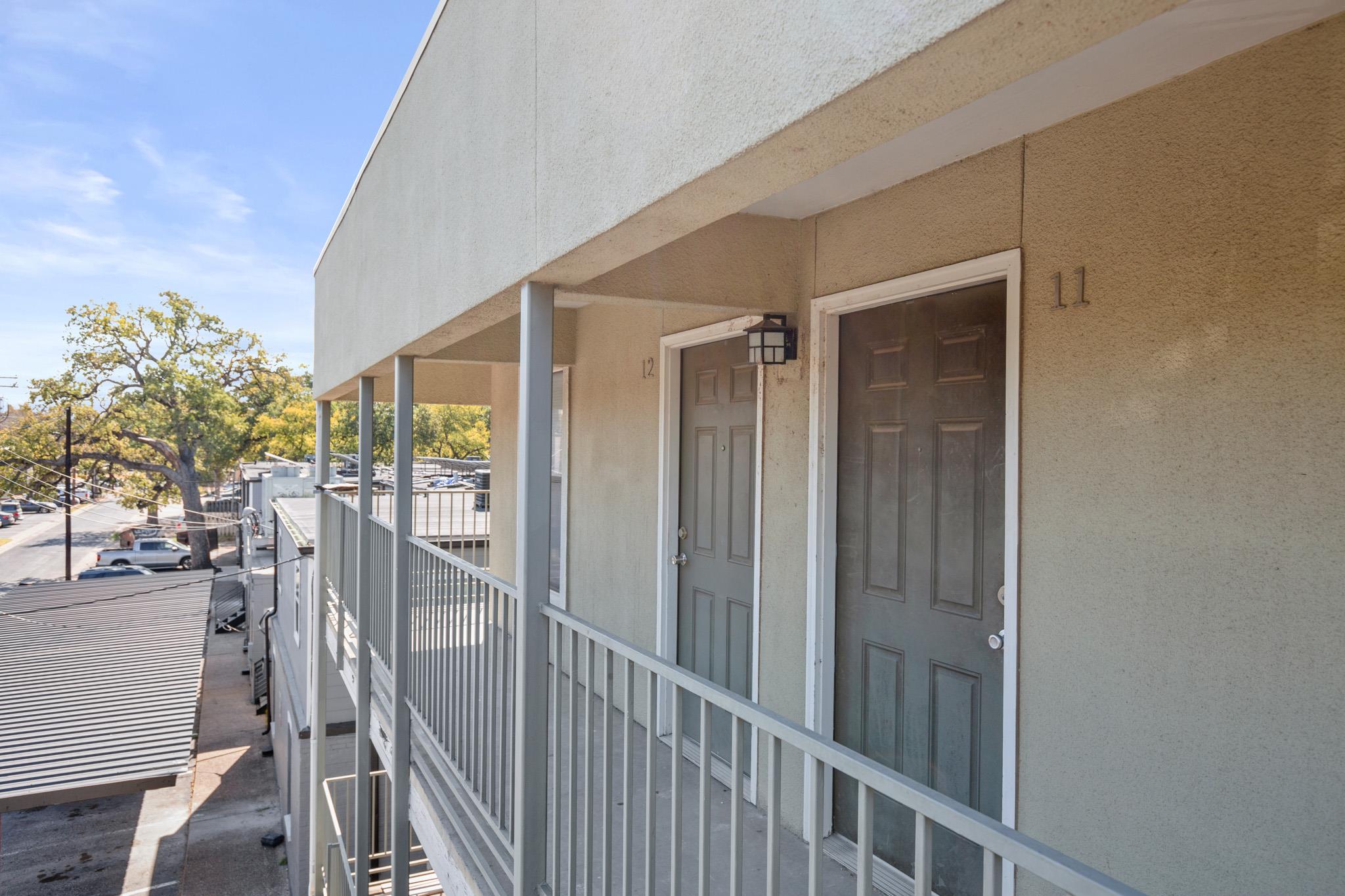 210 W 38th St # 10, Austin, TX 78705