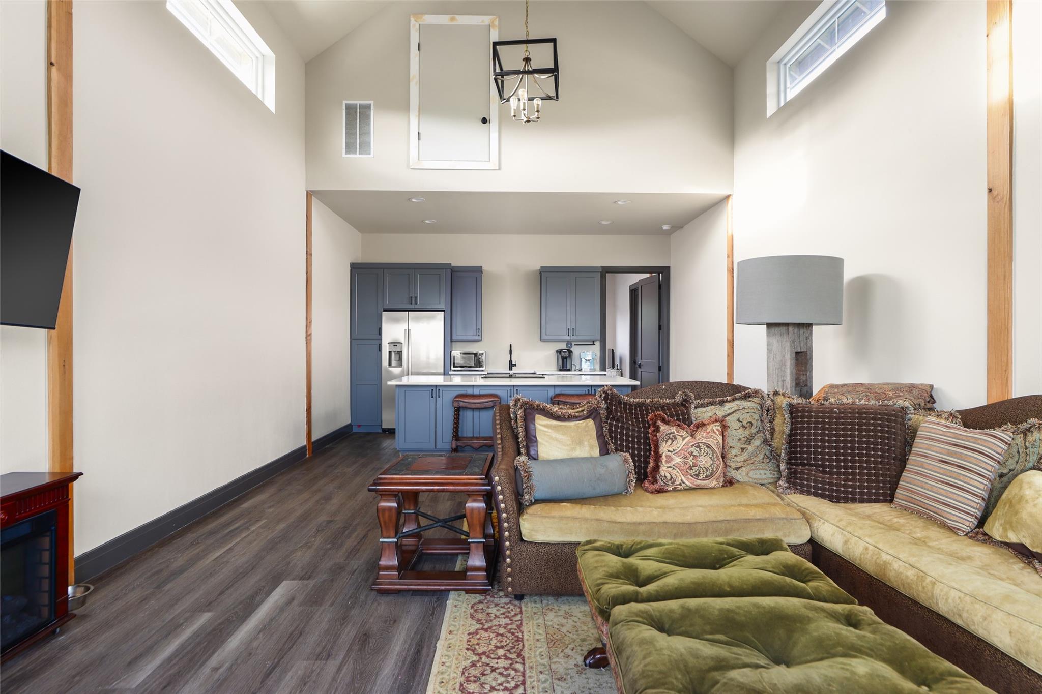 15608 Mary St, Austin, TX 78641