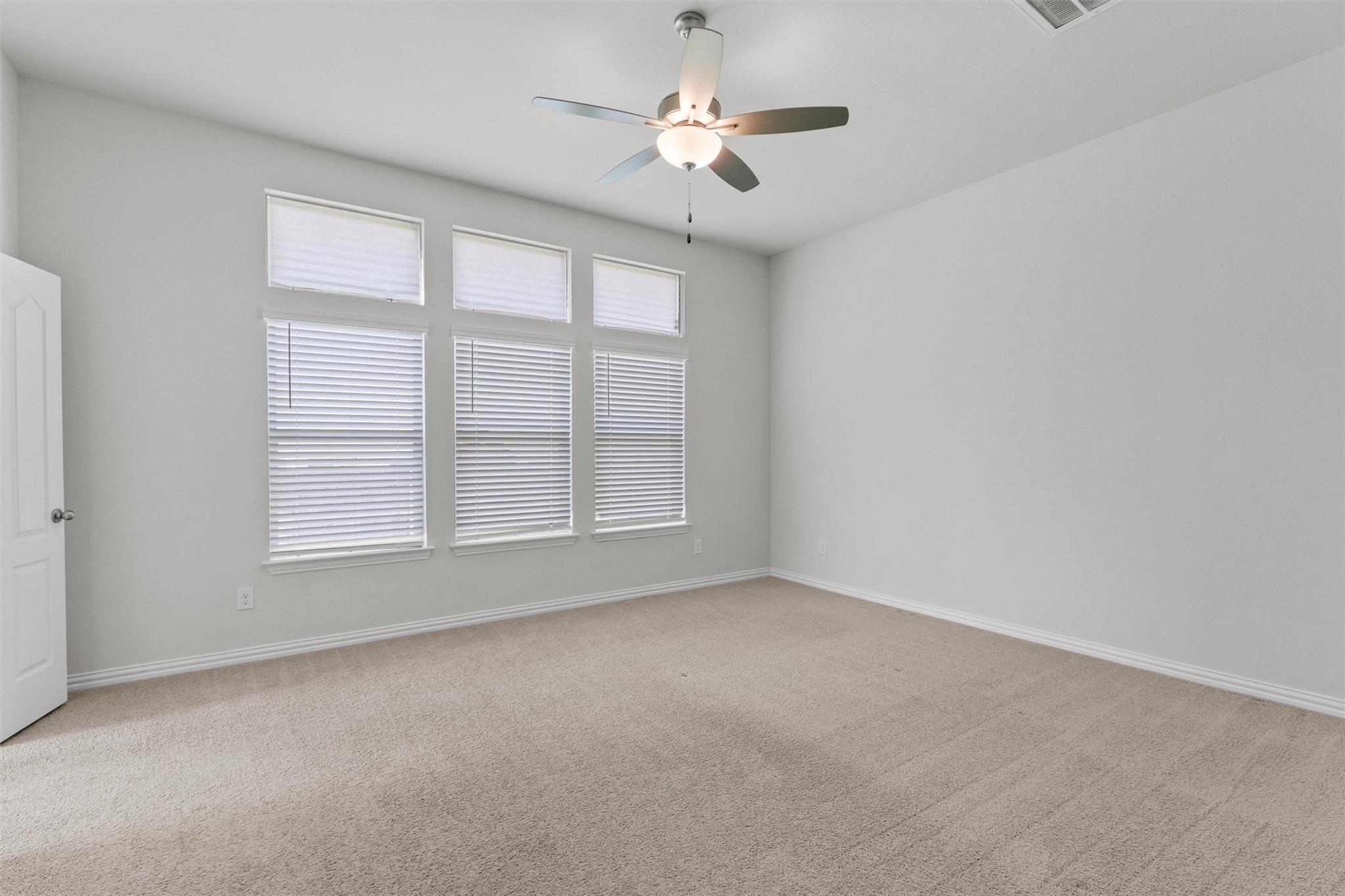 562 Leadtree Loop, Buda, TX 78610