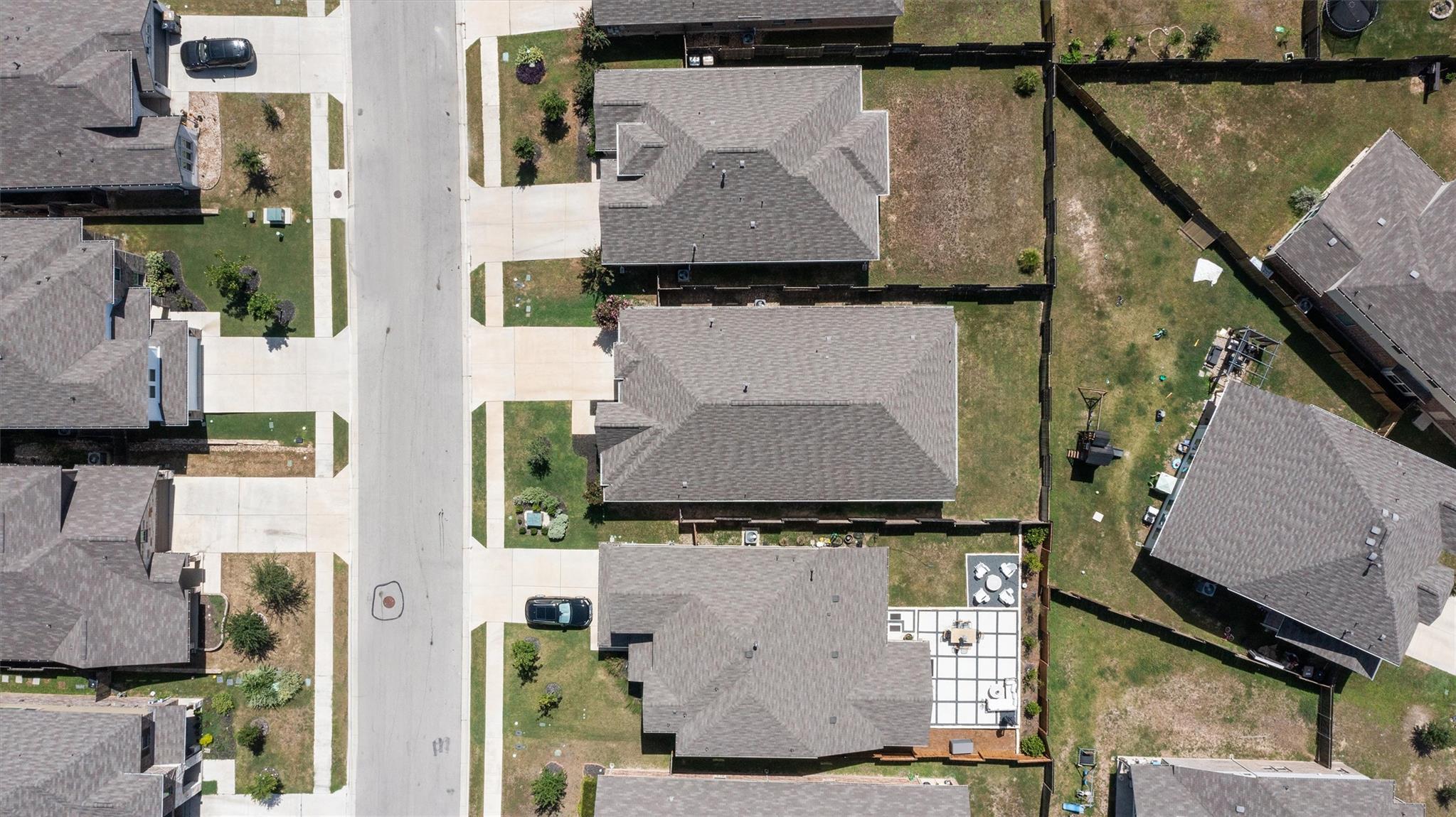 562 Leadtree Loop, Buda, TX 78610