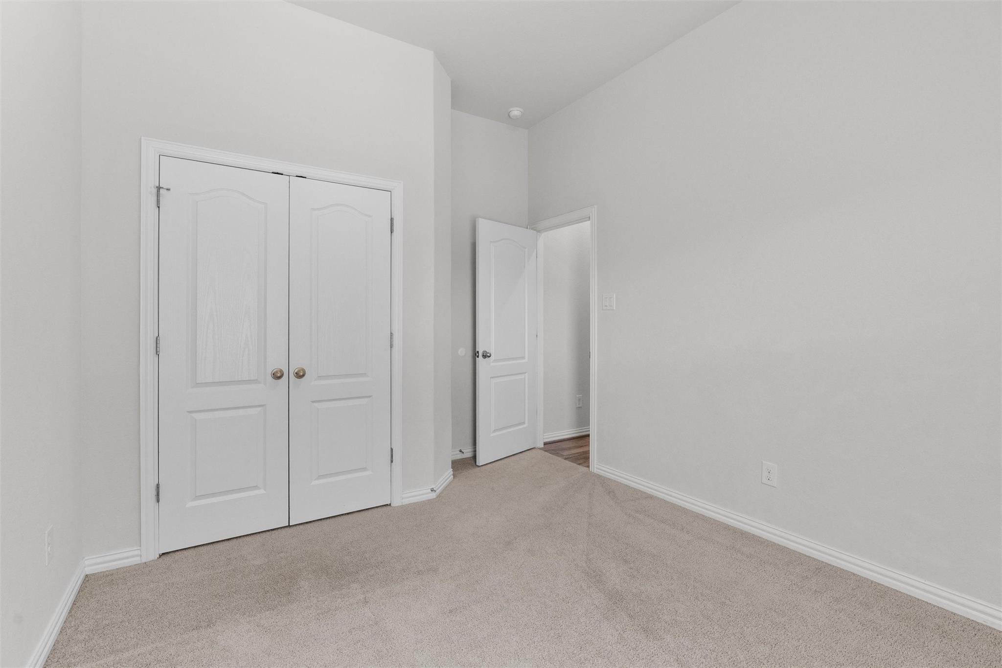 562 Leadtree Loop, Buda, TX 78610