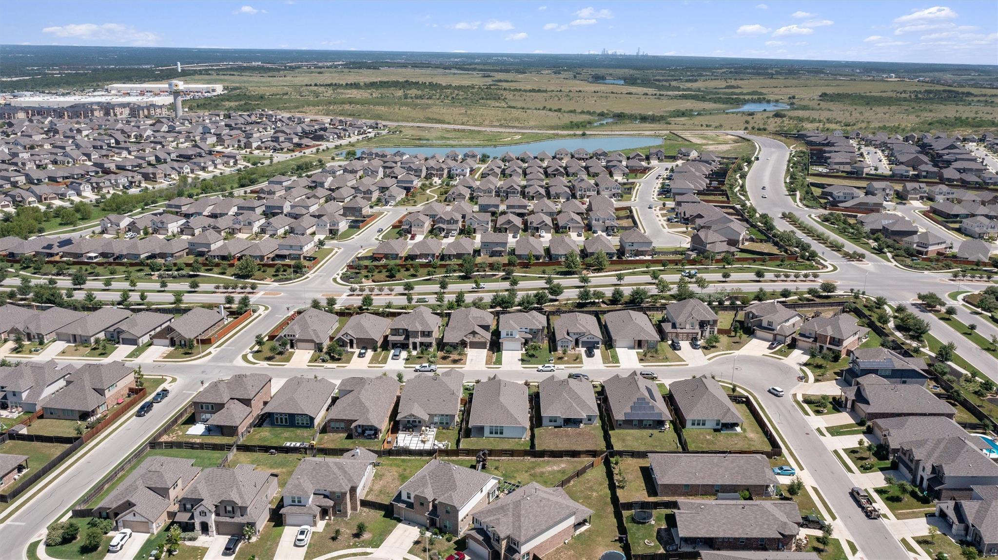 562 Leadtree Loop, Buda, TX 78610