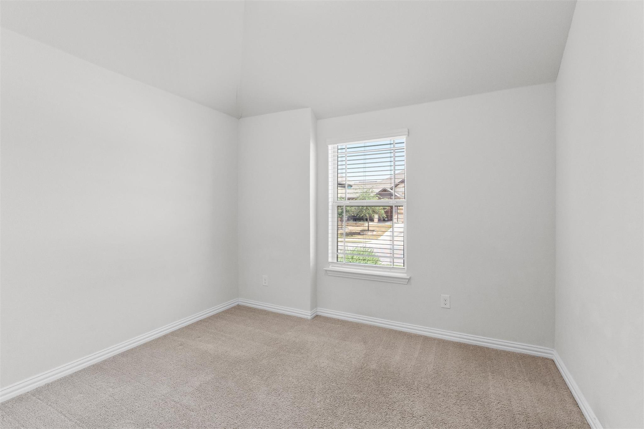 562 Leadtree Loop, Buda, TX 78610