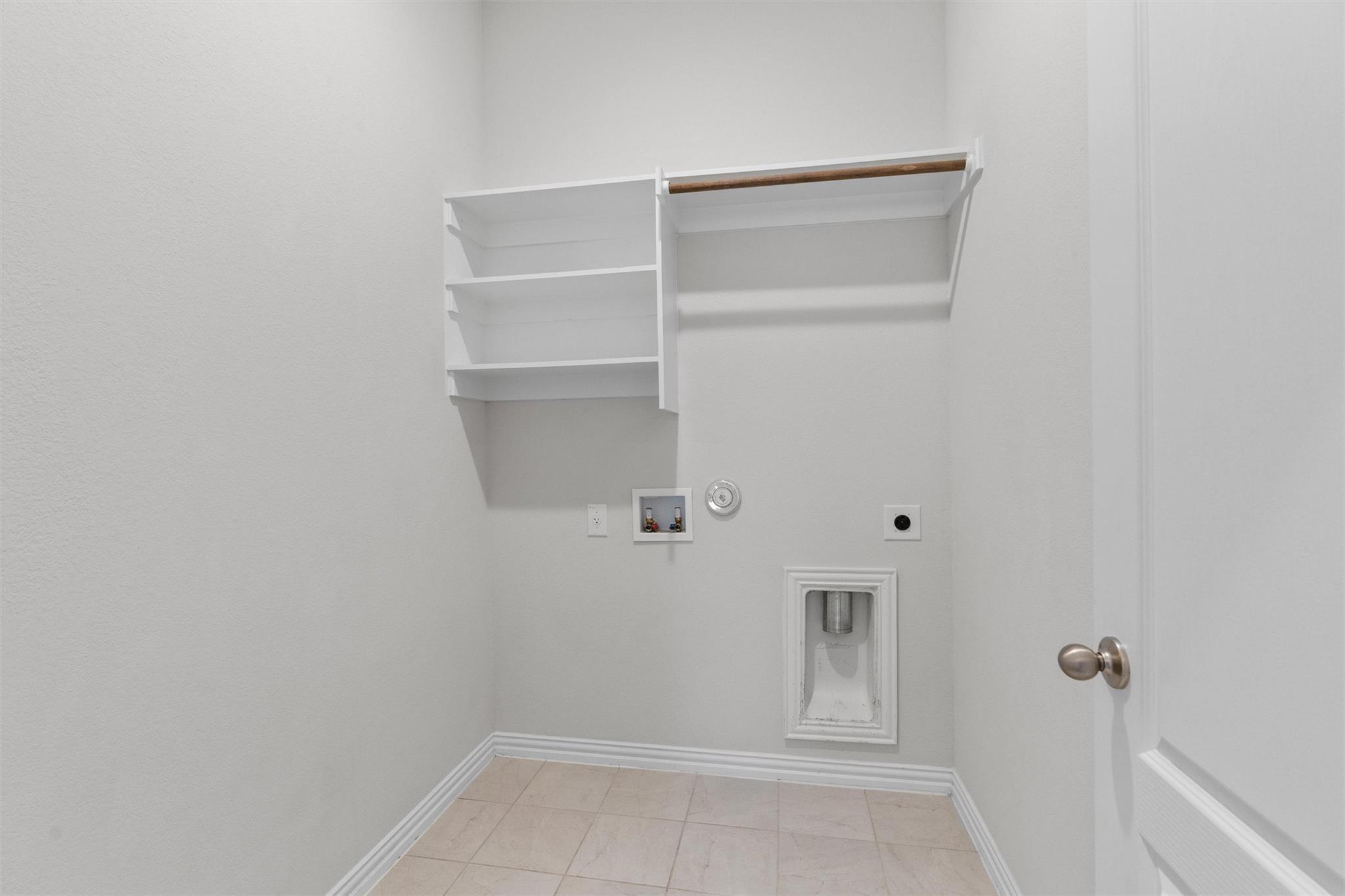 562 Leadtree Loop, Buda, TX 78610