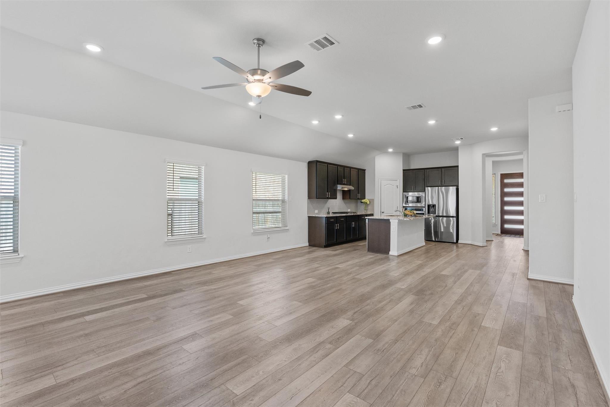 562 Leadtree Loop, Buda, TX 78610