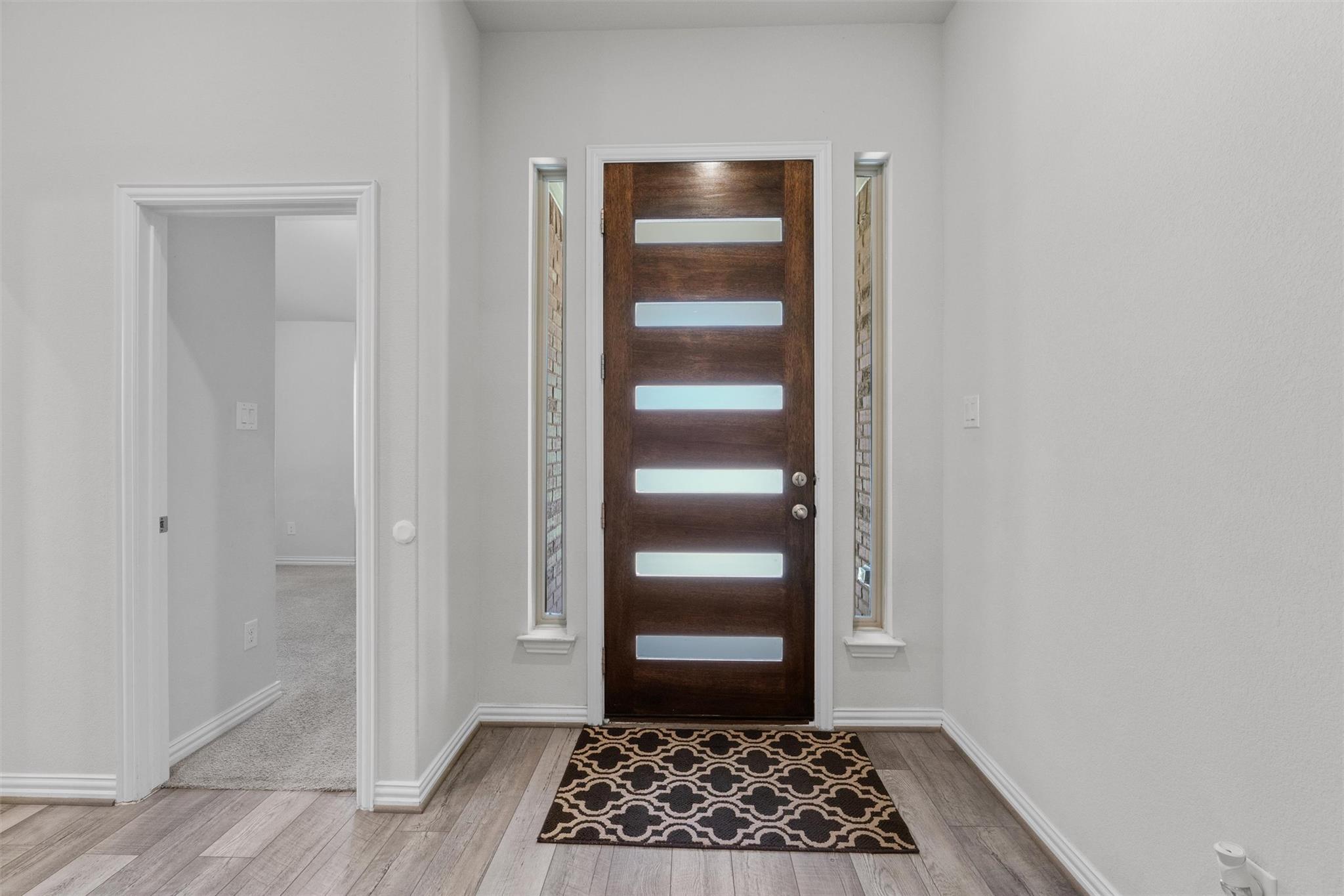 562 Leadtree Loop, Buda, TX 78610