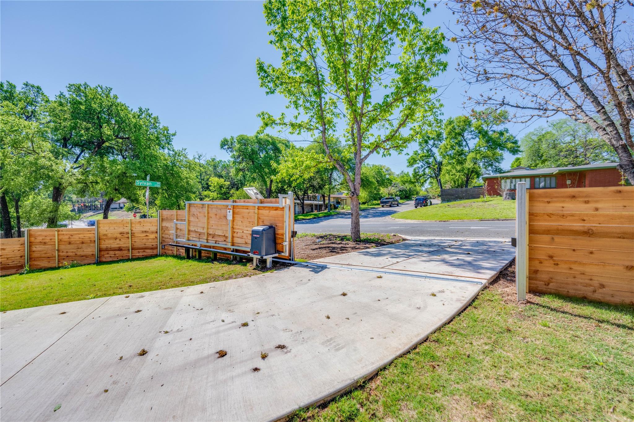 1714 Woodland Ave # 1, Austin, TX 78741