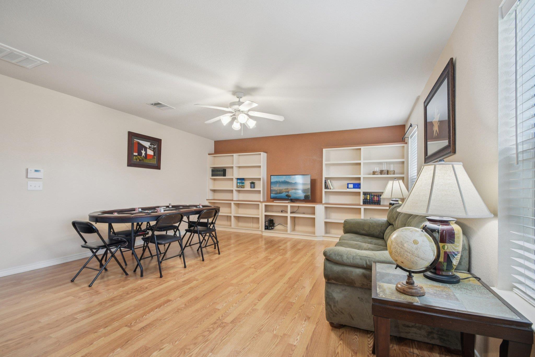 14408 E Gurneys Eagle Dr, Elgin, TX 78621