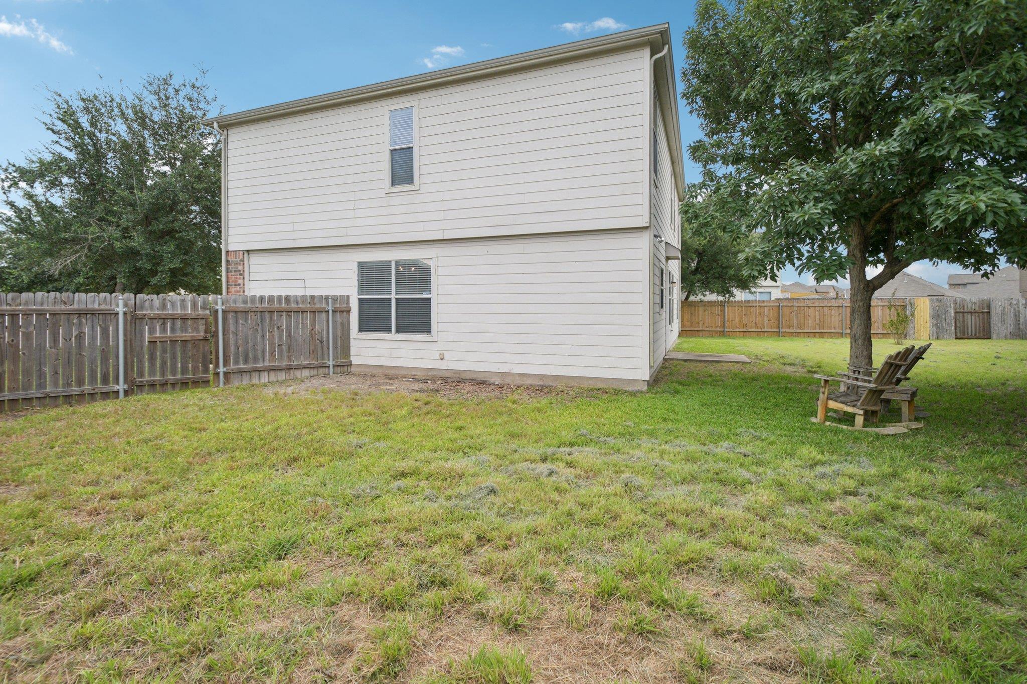 14408 E Gurneys Eagle Dr, Elgin, TX 78621