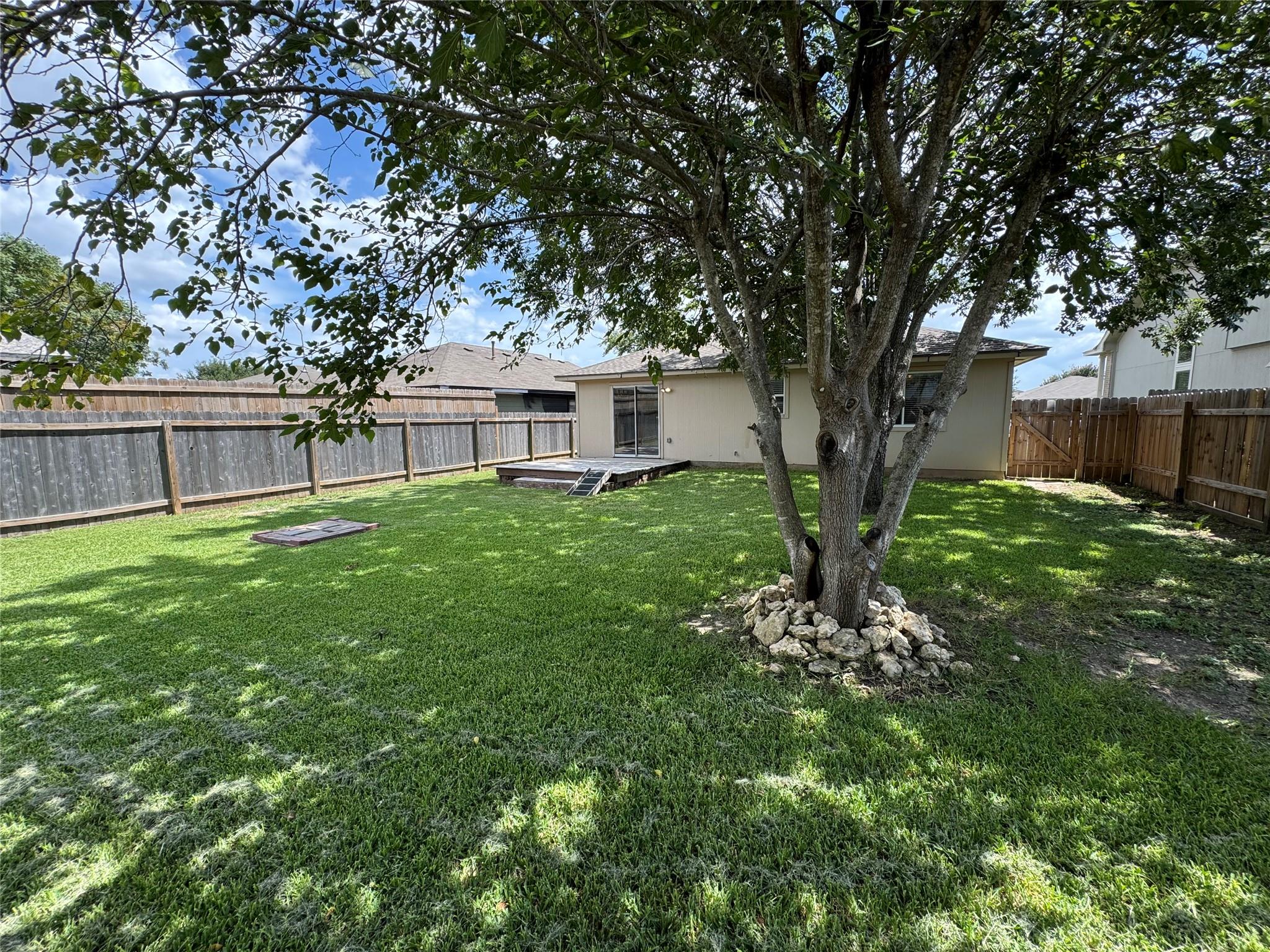 115 S Steven St, Hutto, TX 78634
