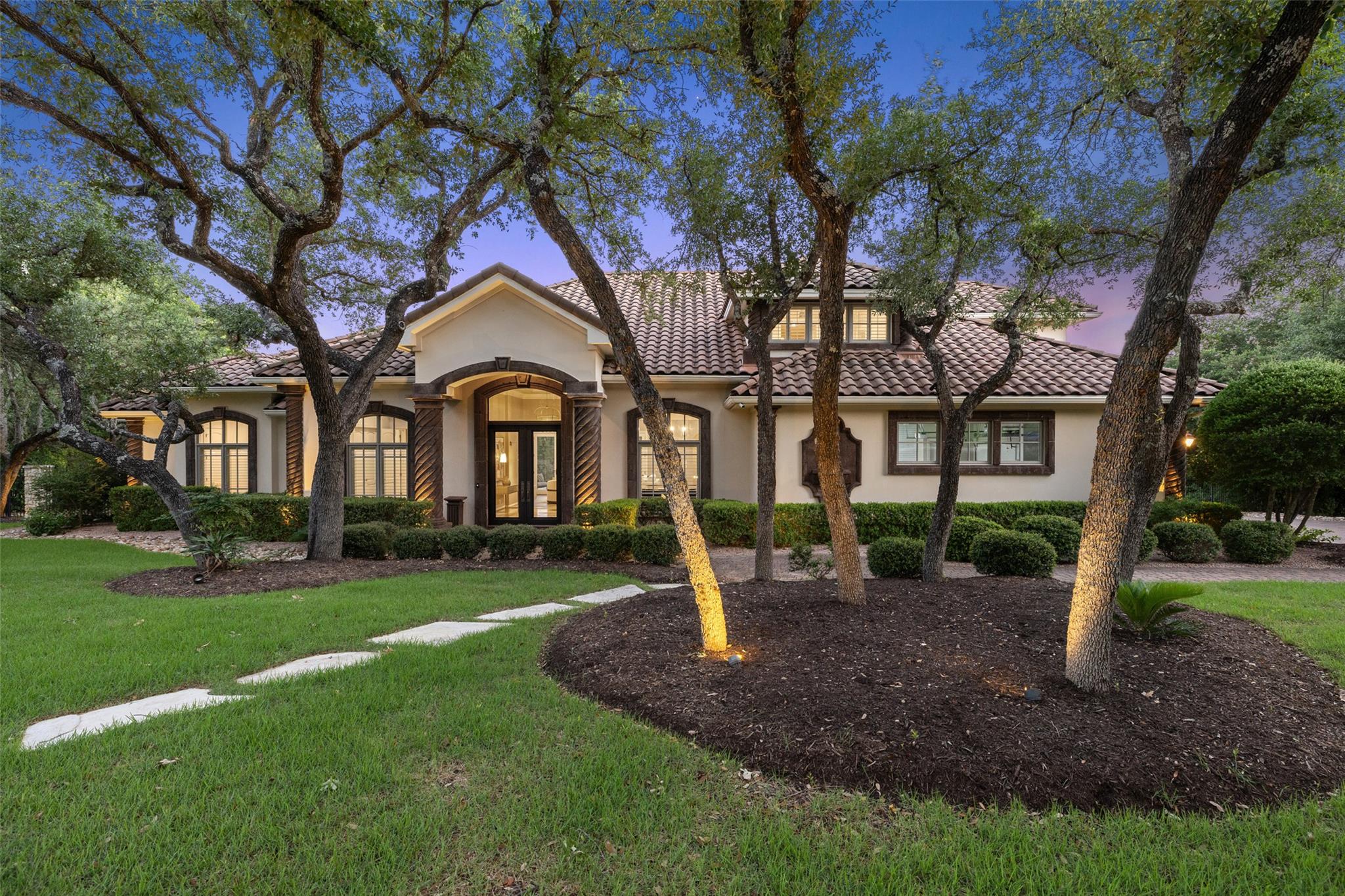 8605 Mendocino Dr, Austin, TX 78735
