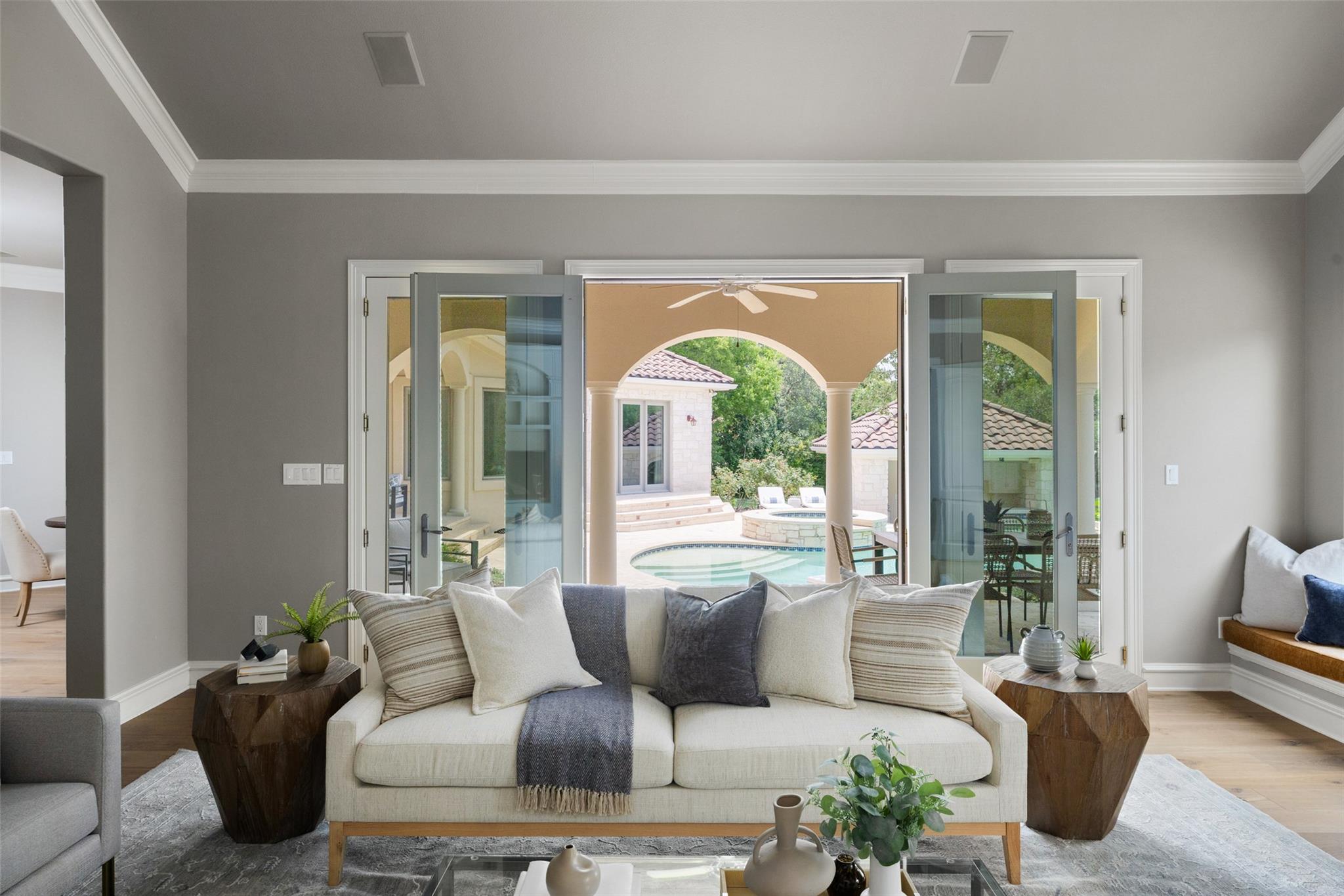 8605 Mendocino Dr, Austin, TX 78735
