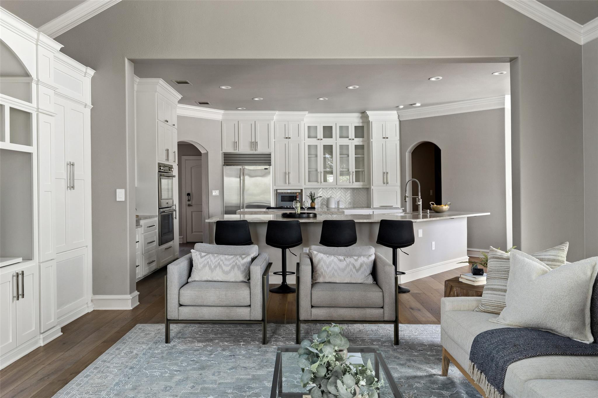 8605 Mendocino Dr, Austin, TX 78735